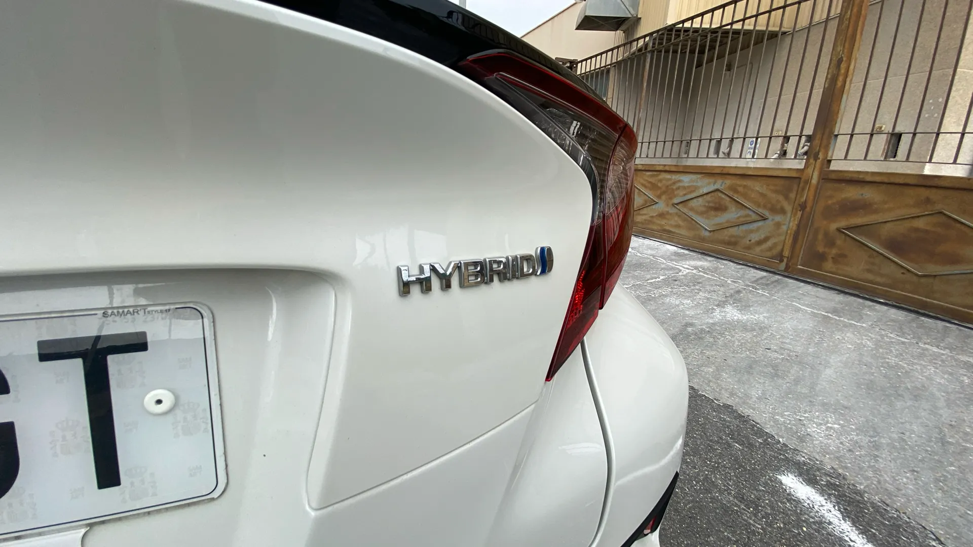 Toyota C-HR 1.8 125H Advance - foto 23