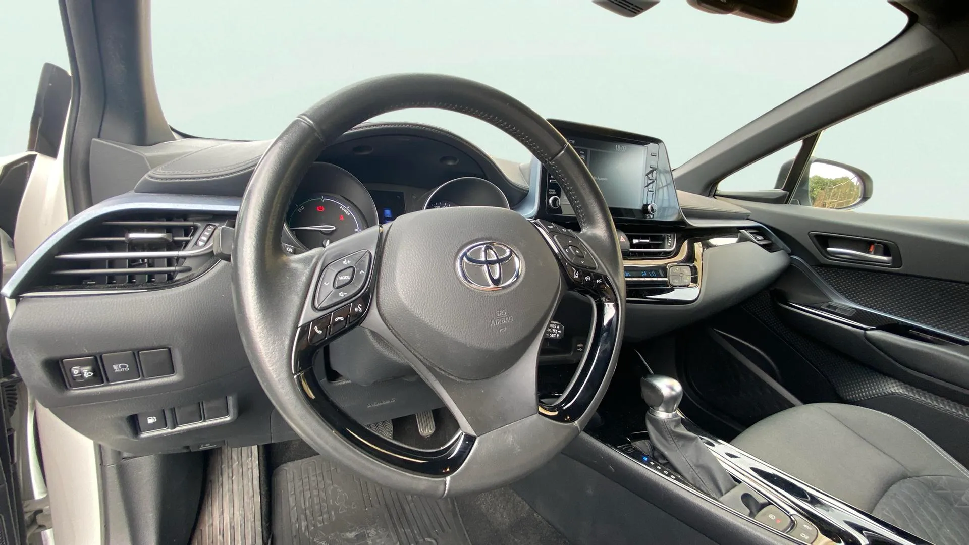 Toyota C-HR 1.8 125H Advance - foto 11