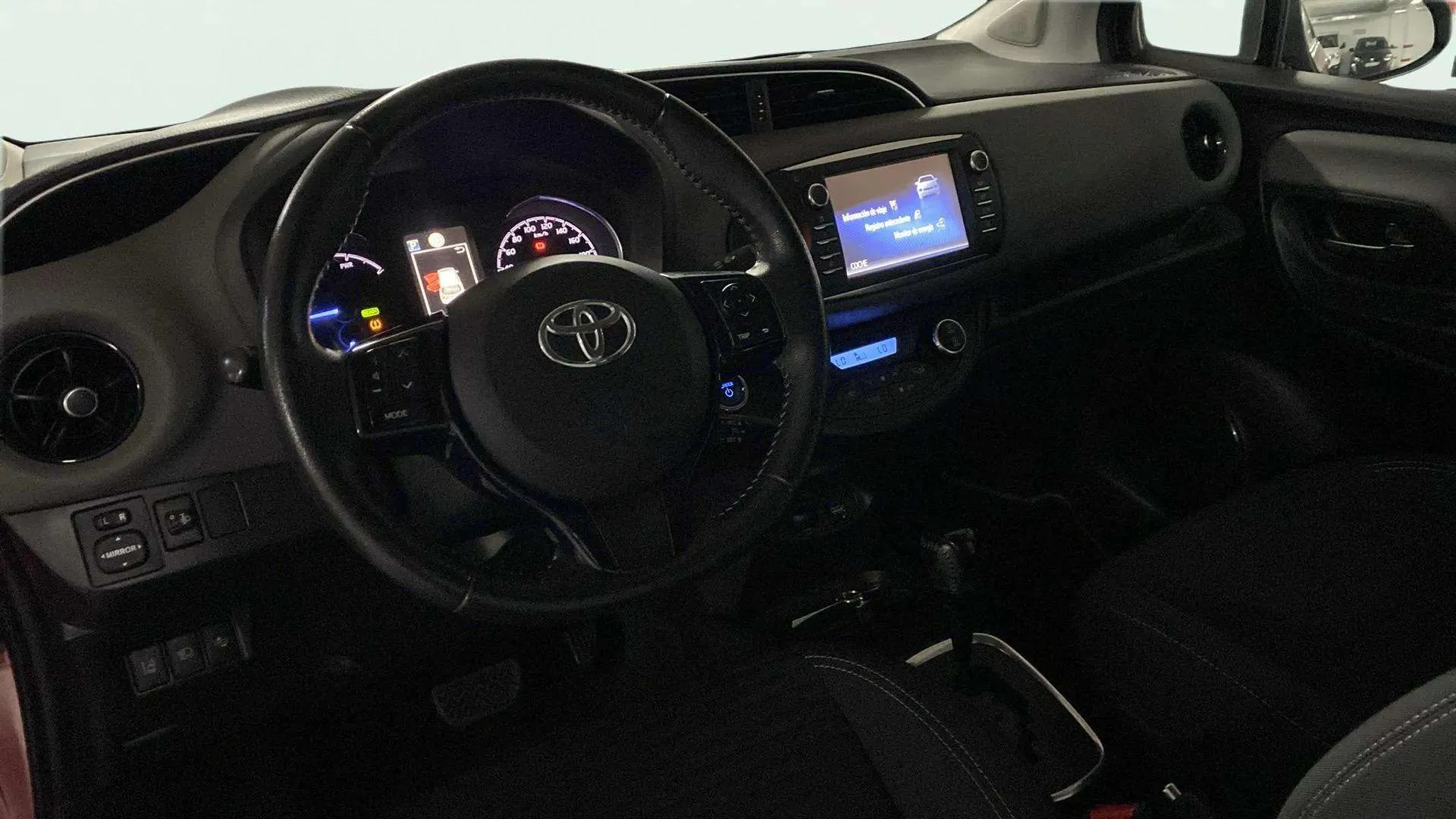 Toyota Yaris 1.5 Hybrid Active - foto 8
