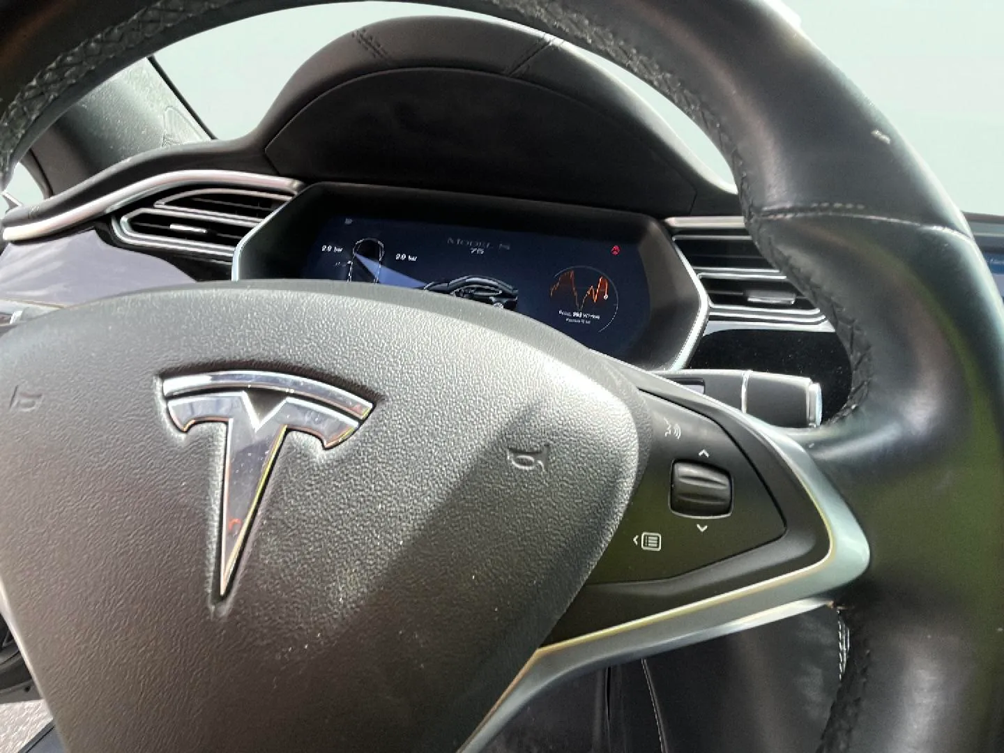 Tesla Model S 75 Business Economy - foto 23