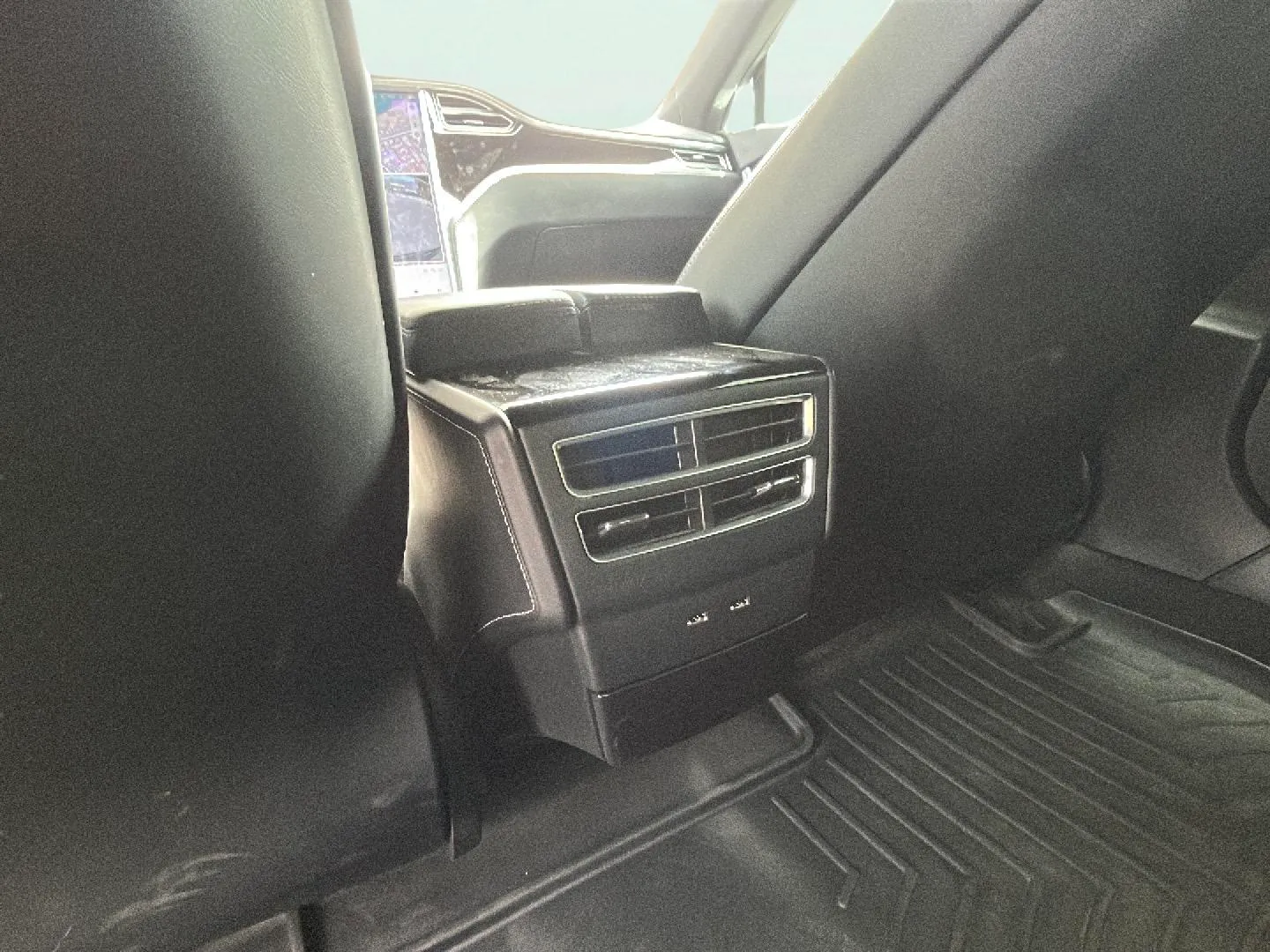 Tesla Model S 75 Business Economy - foto 30