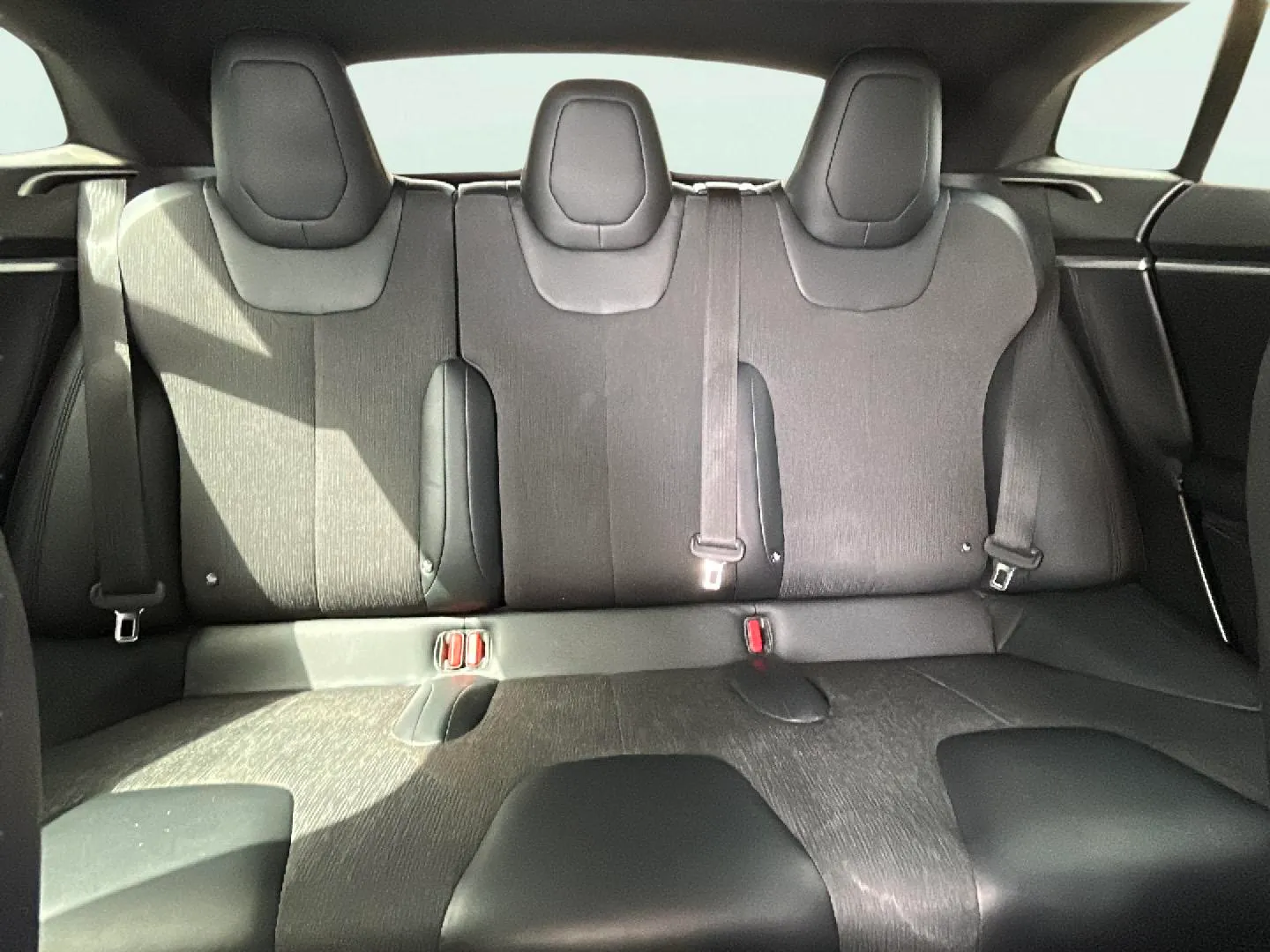 Tesla Model S 75 Business Economy - foto 13