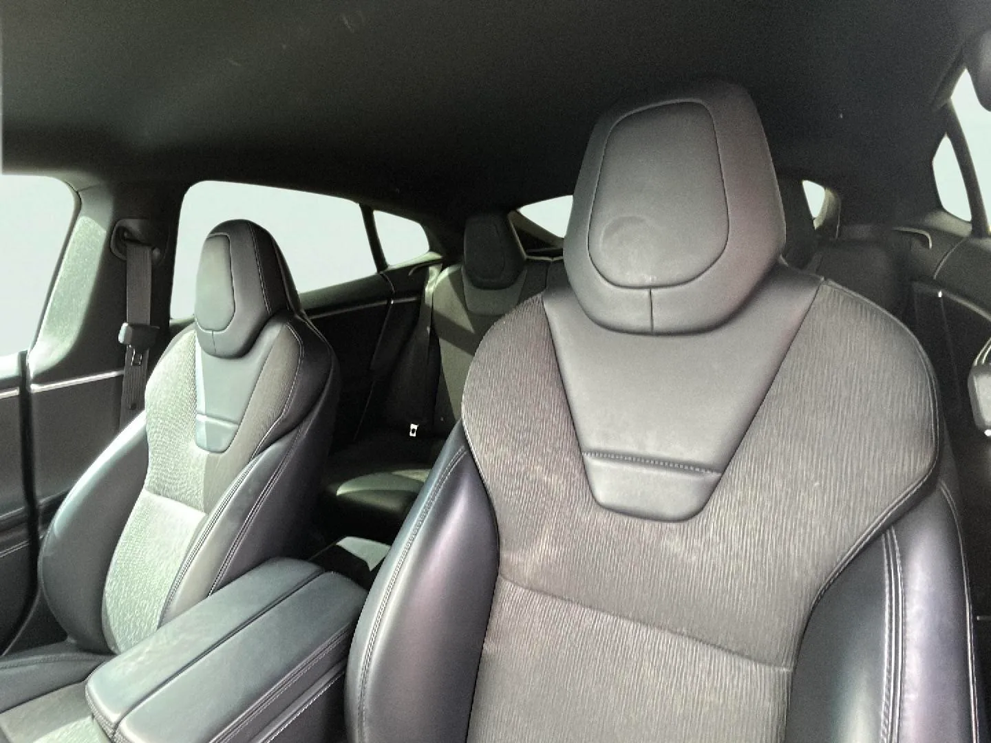 Tesla Model S 75 Business Economy - foto 21