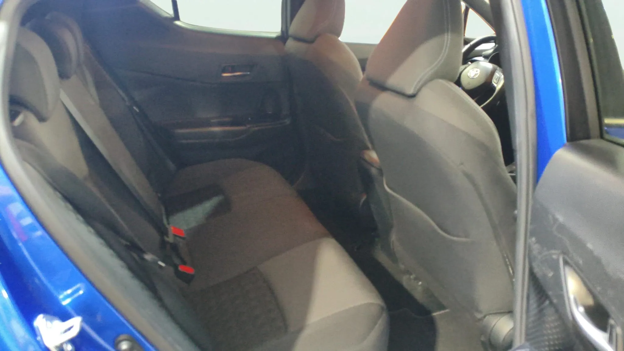 Toyota C-HR 1.8 125H Active - foto 18