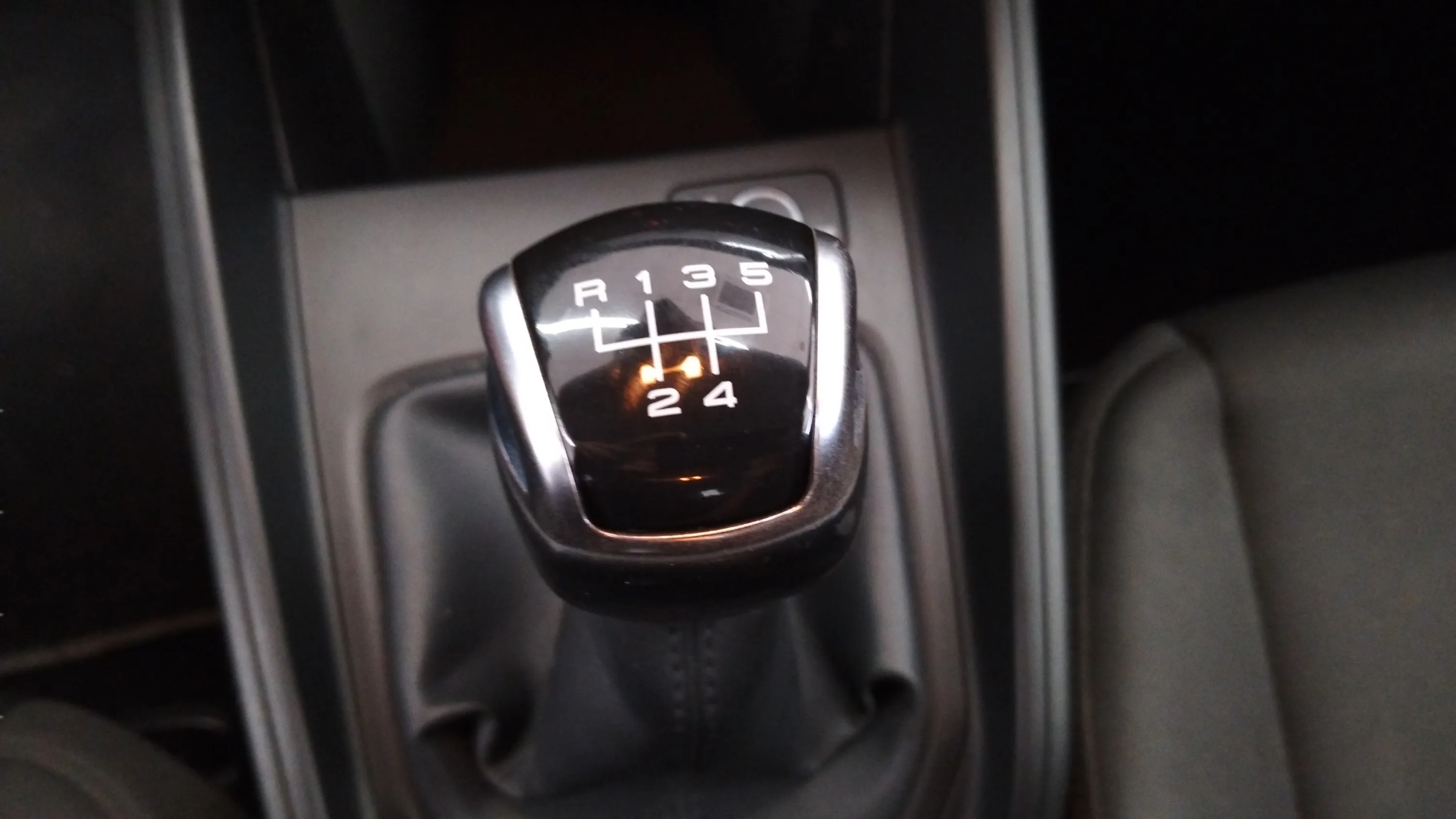 Audi A1 Sportback Advanced 25 TFSI - foto 18