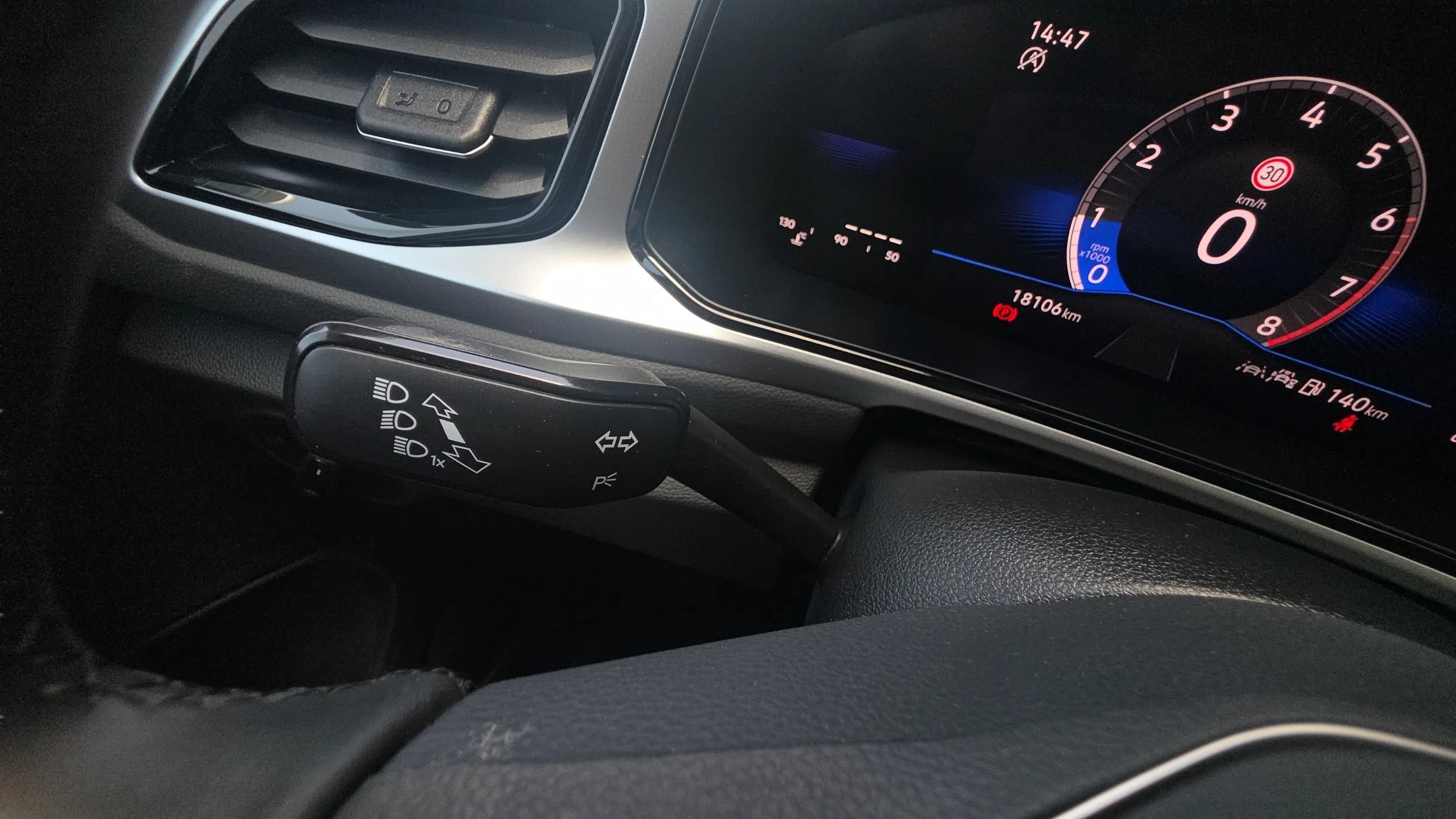 Volkswagen T-Roc "Más" 1.0 TSI - foto 18