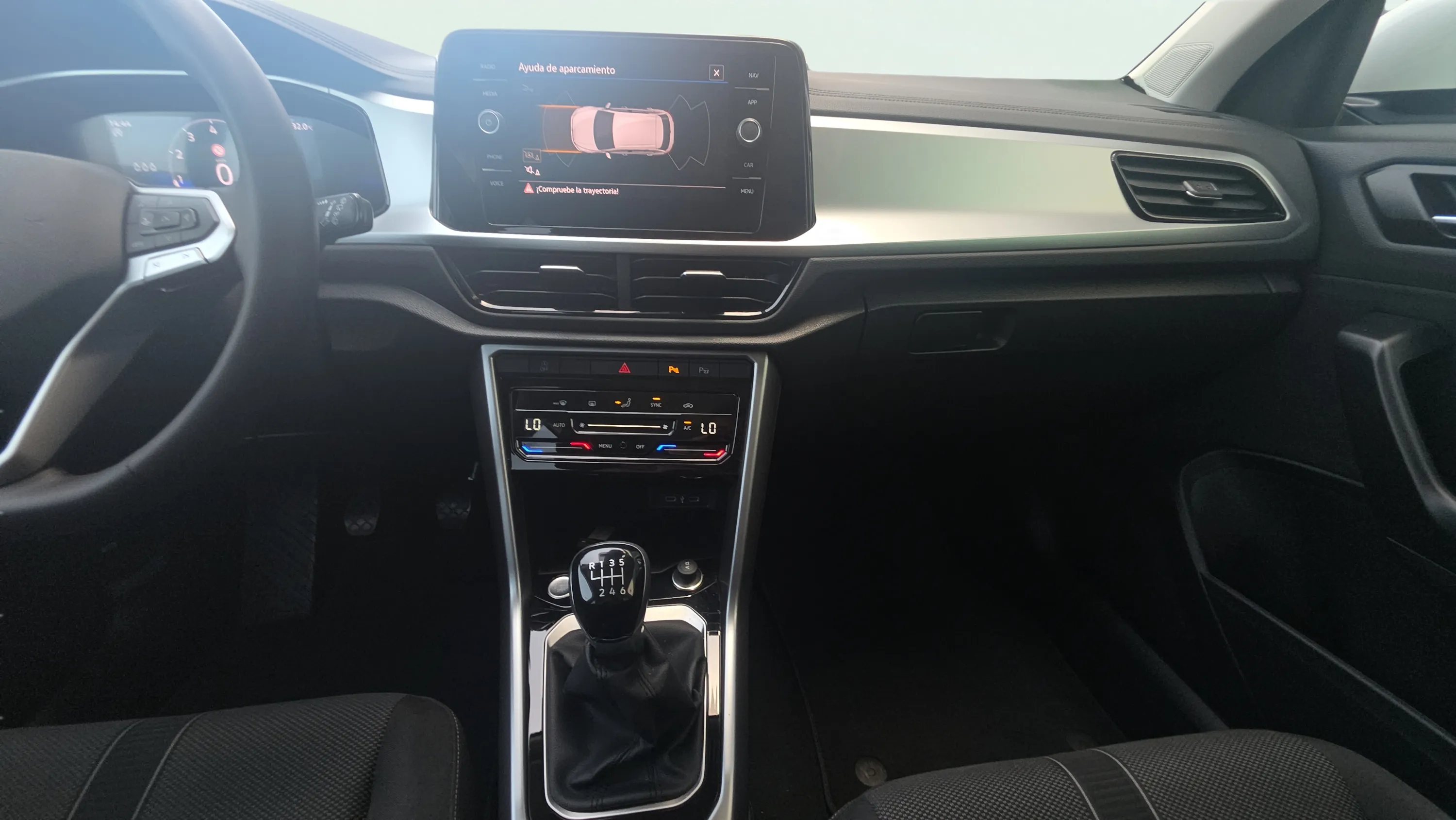 Volkswagen T-Roc "Más" 1.0 TSI - foto 12