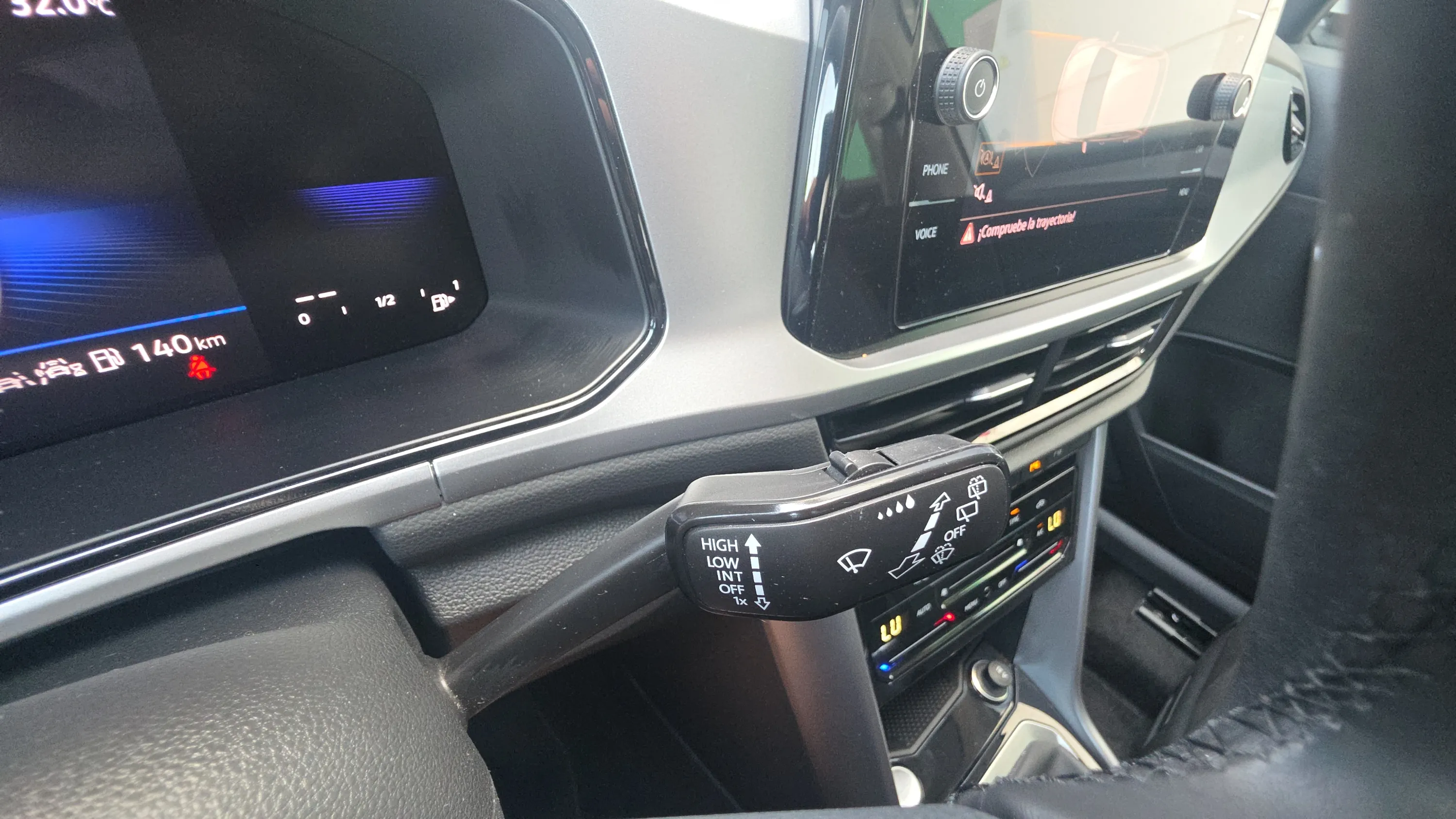 Volkswagen T-Roc "Más" 1.0 TSI - foto 21