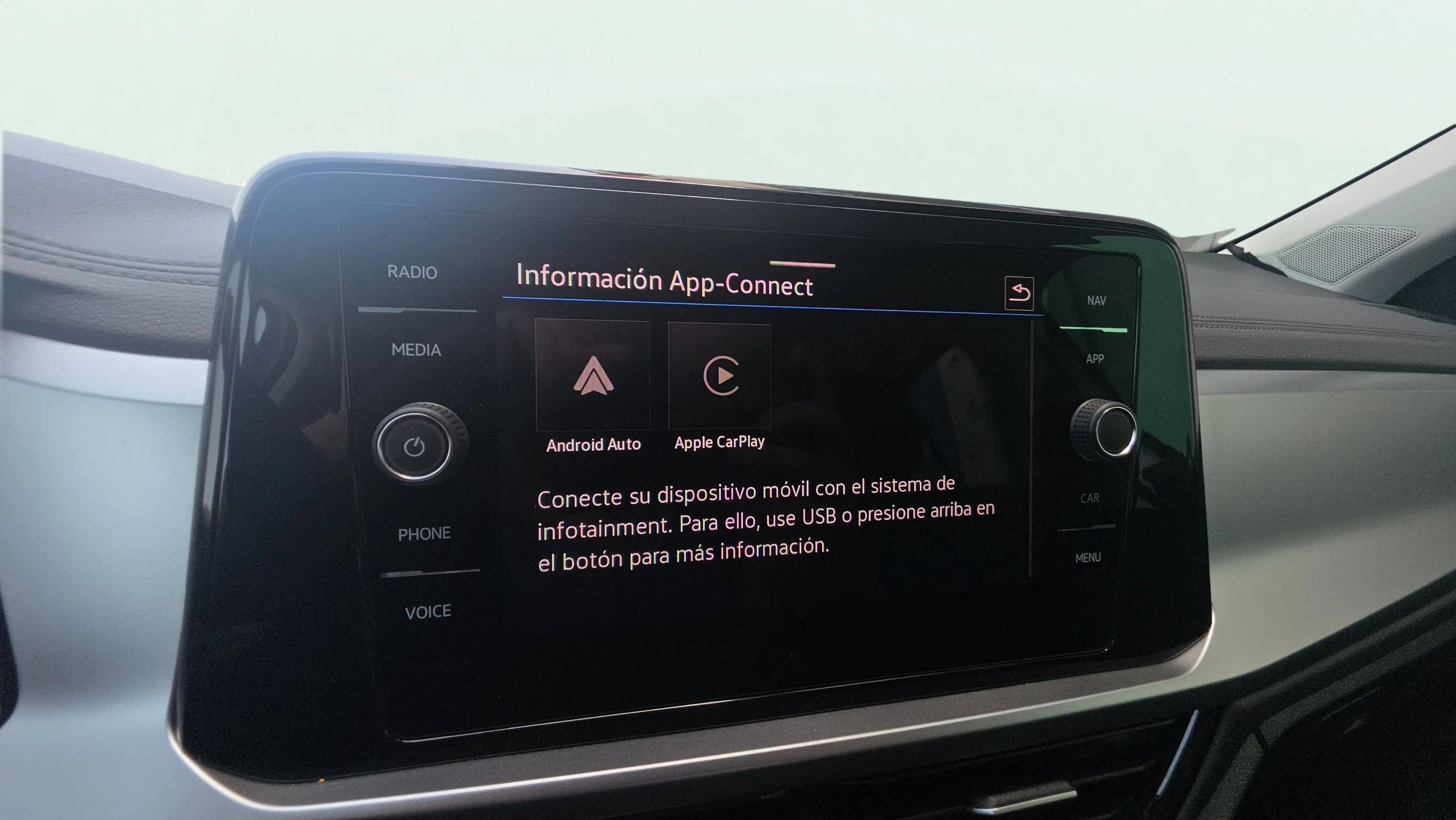 Volkswagen T-Roc "Más" 1.0 TSI - foto 26