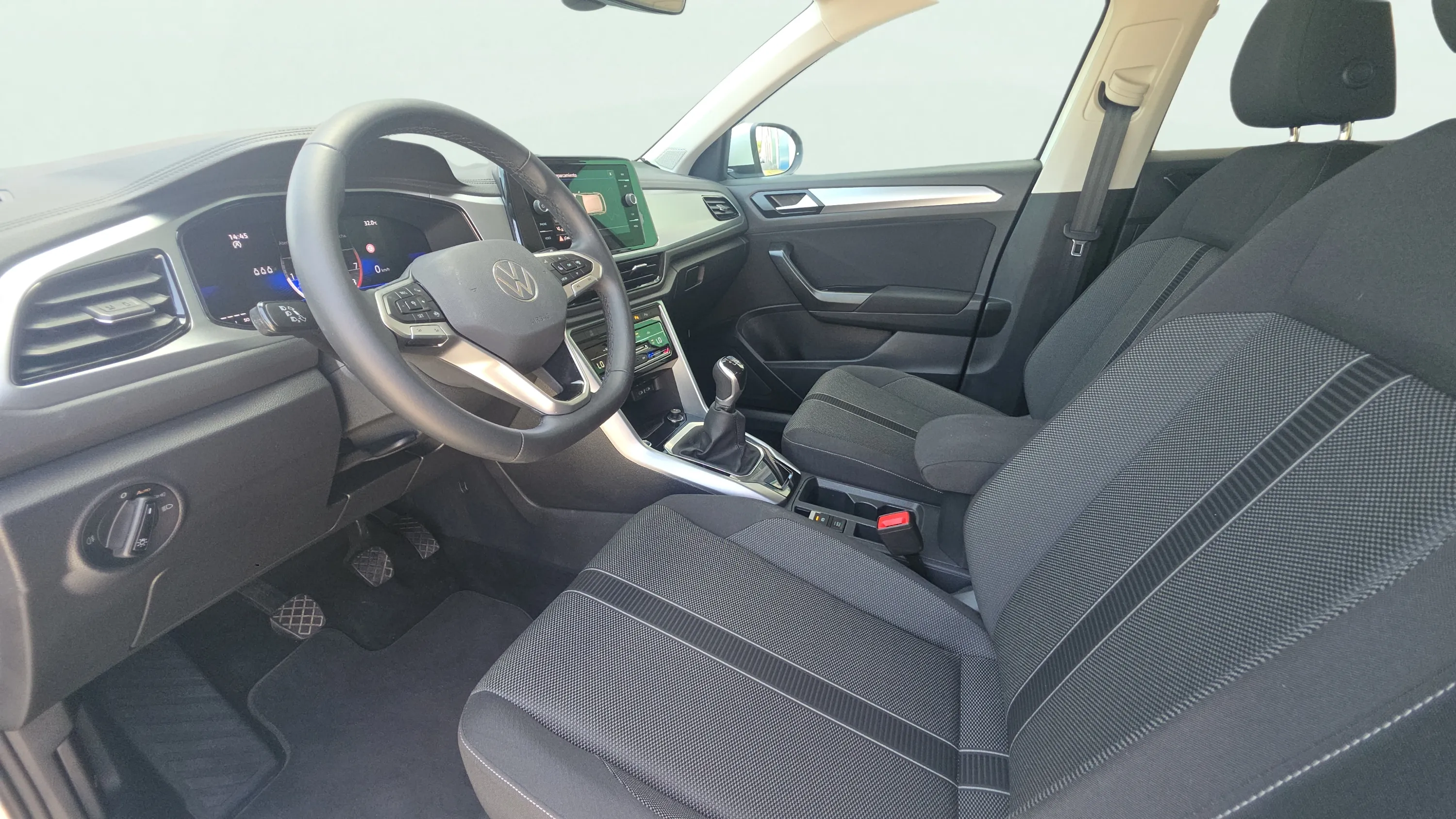 Volkswagen T-Roc "Más" 1.0 TSI - foto 17