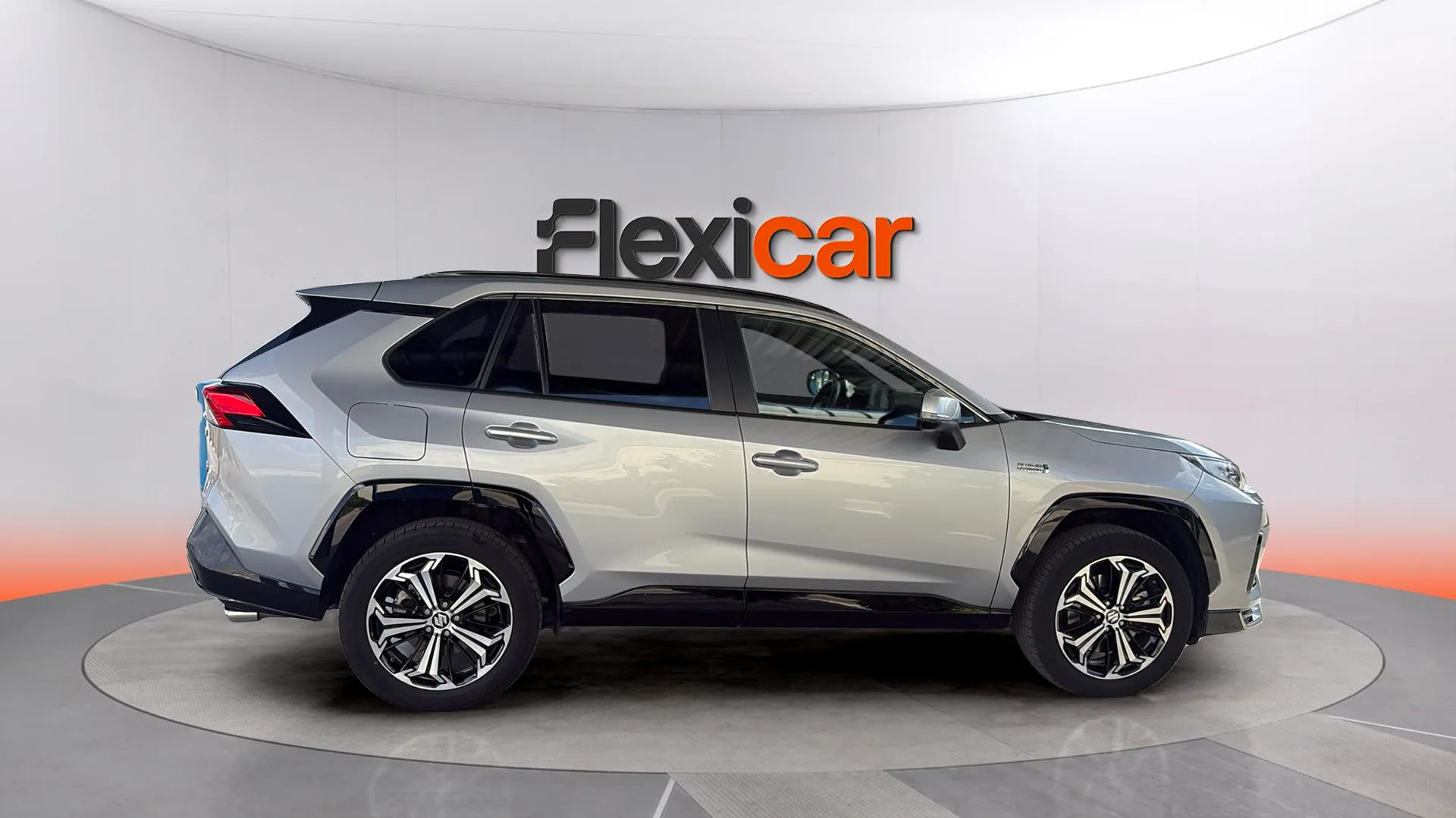 Suzuki Across 2.5 PHEV 4WD - foto 8