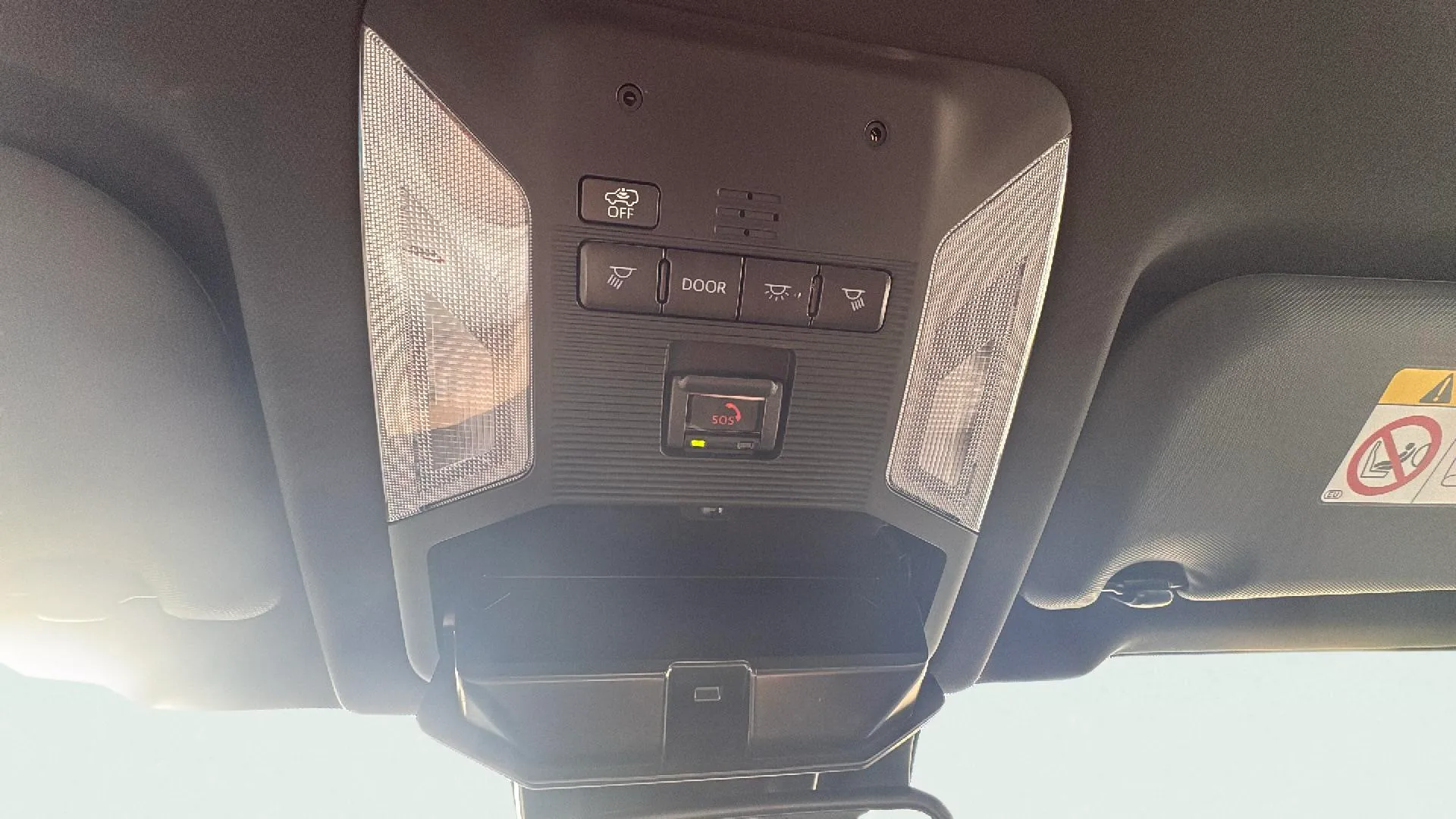 Suzuki Across 2.5 PHEV 4WD - foto 23