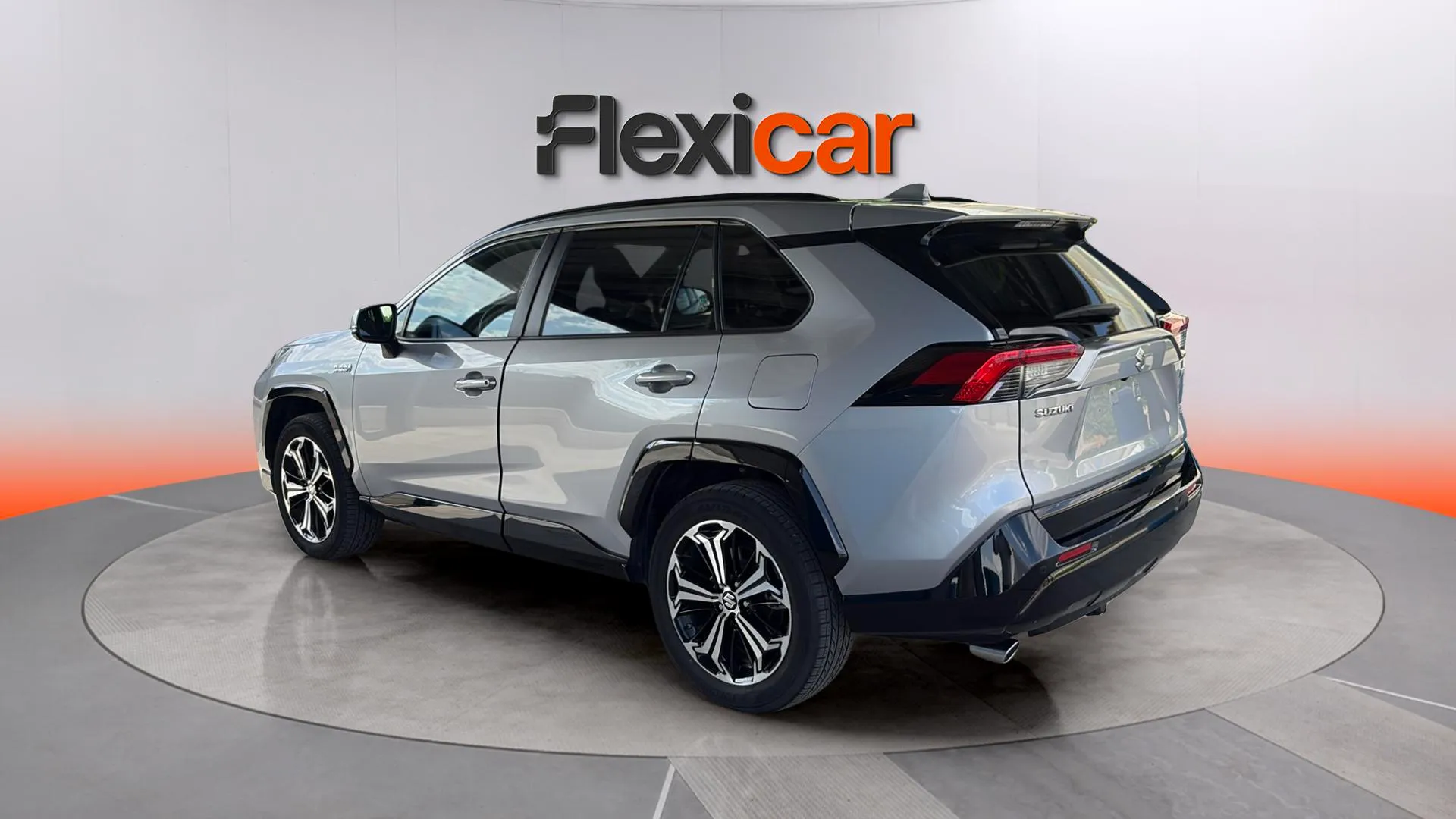 Suzuki Across 2.5 PHEV 4WD - foto 6
