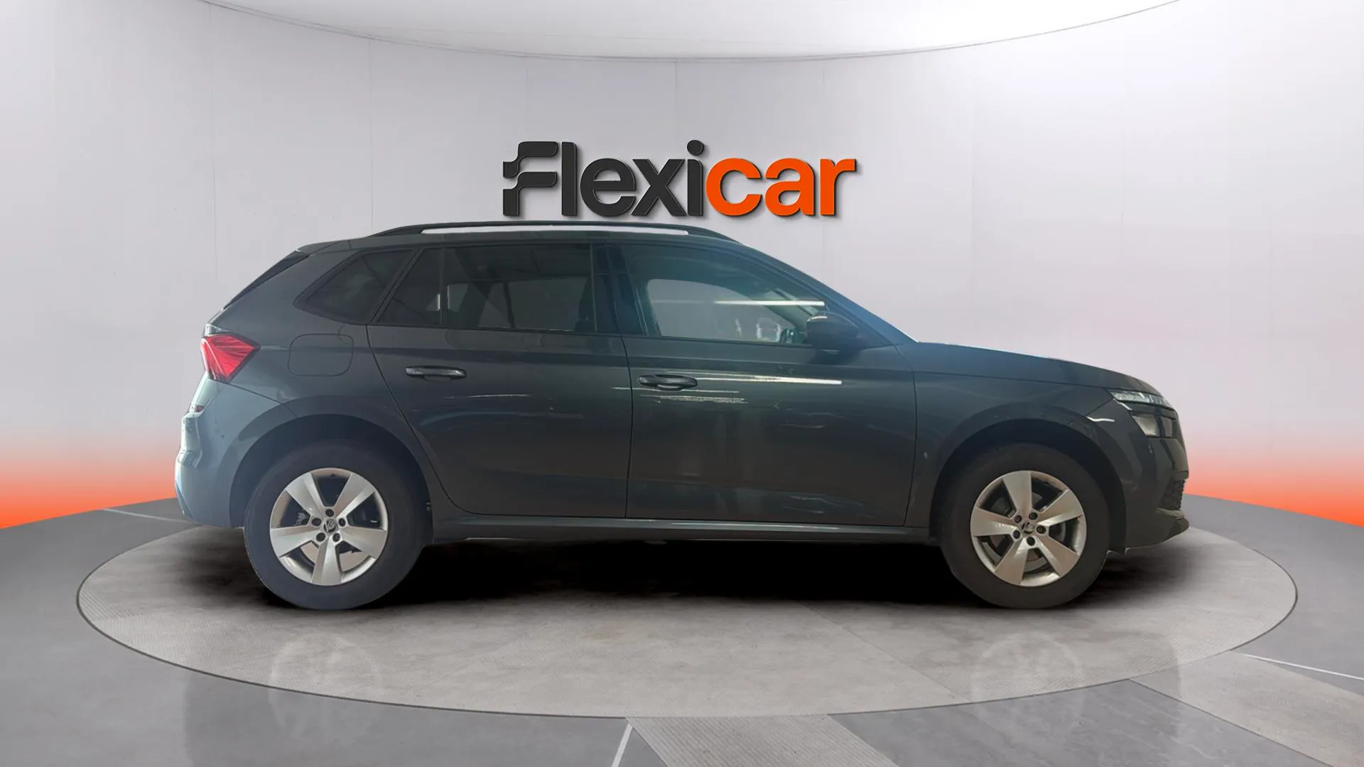 Škoda Kamiq 1.0 TSI Active - foto 5