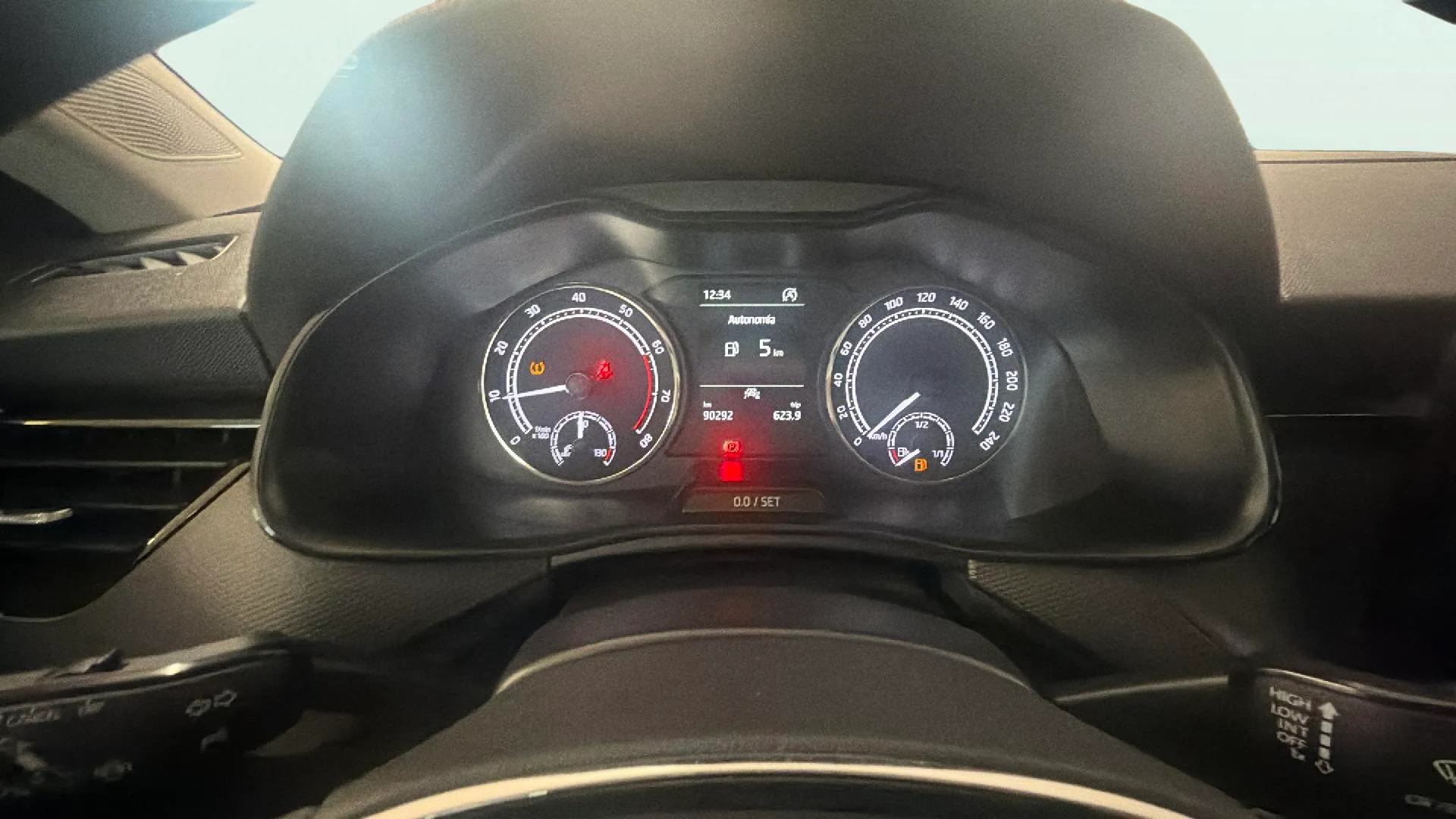 Škoda Kamiq 1.0 TSI Active - foto 13