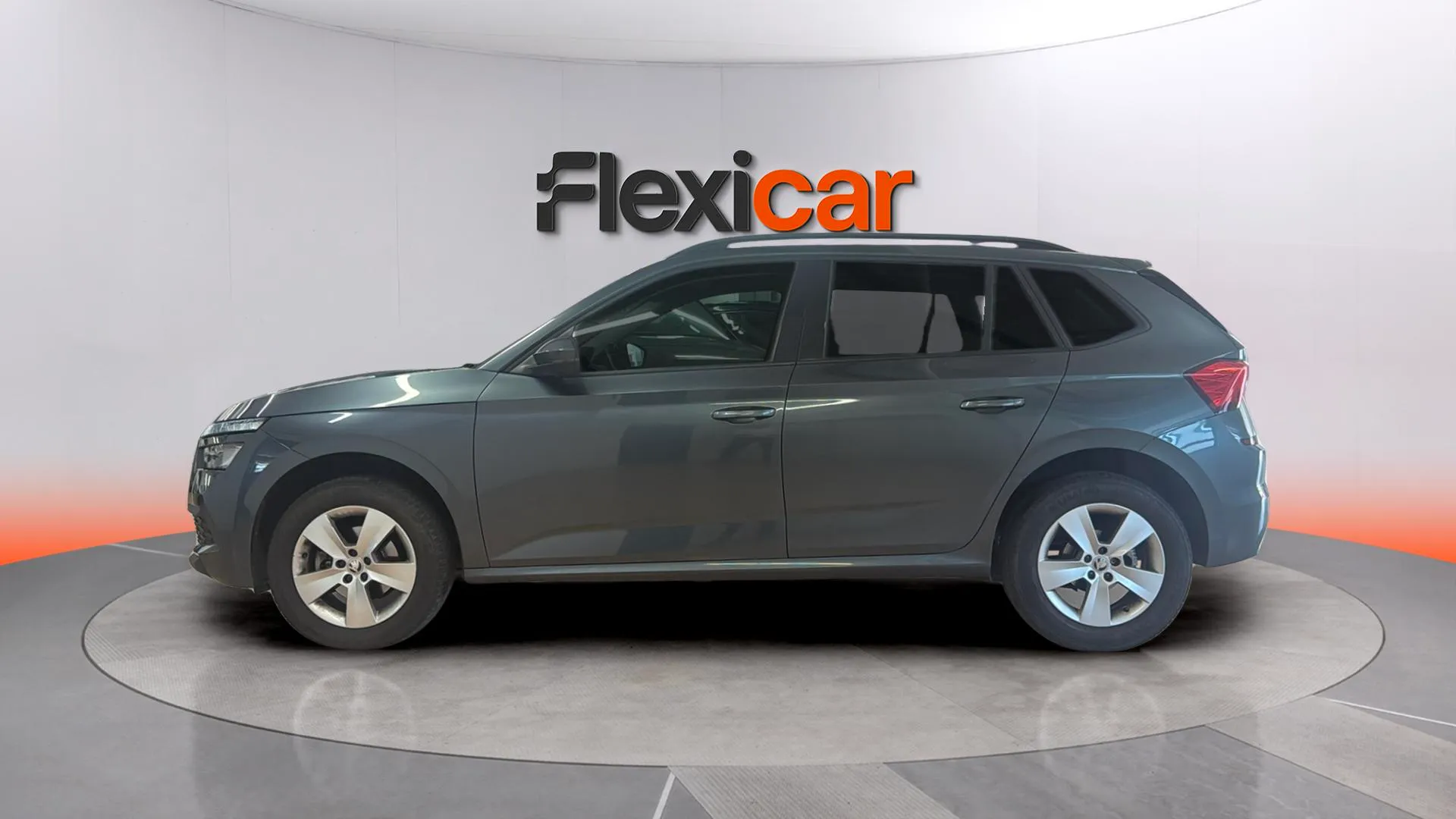 Škoda Kamiq 1.0 TSI Active - foto 6