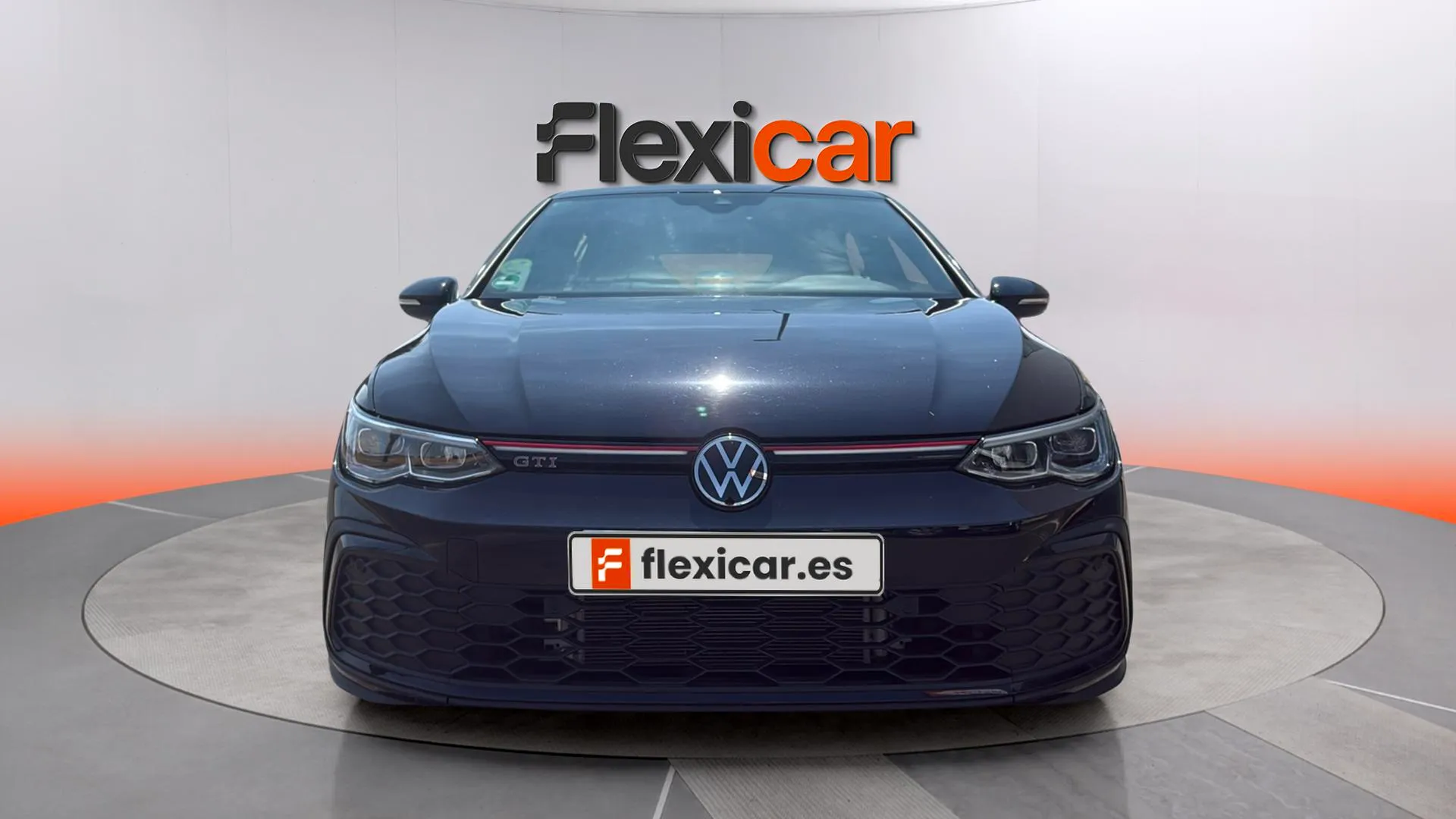 Volkswagen Golf GTI 2.0 TSI DSG - foto 2