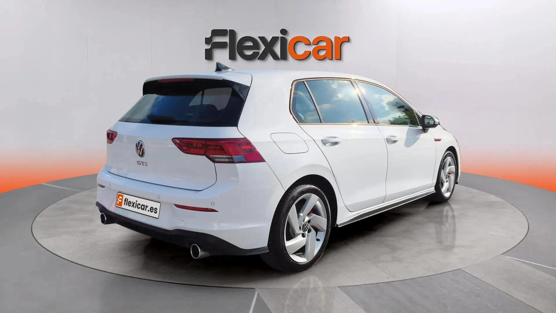 Volkswagen Golf GTI 2.0 TSI DSG - foto 9