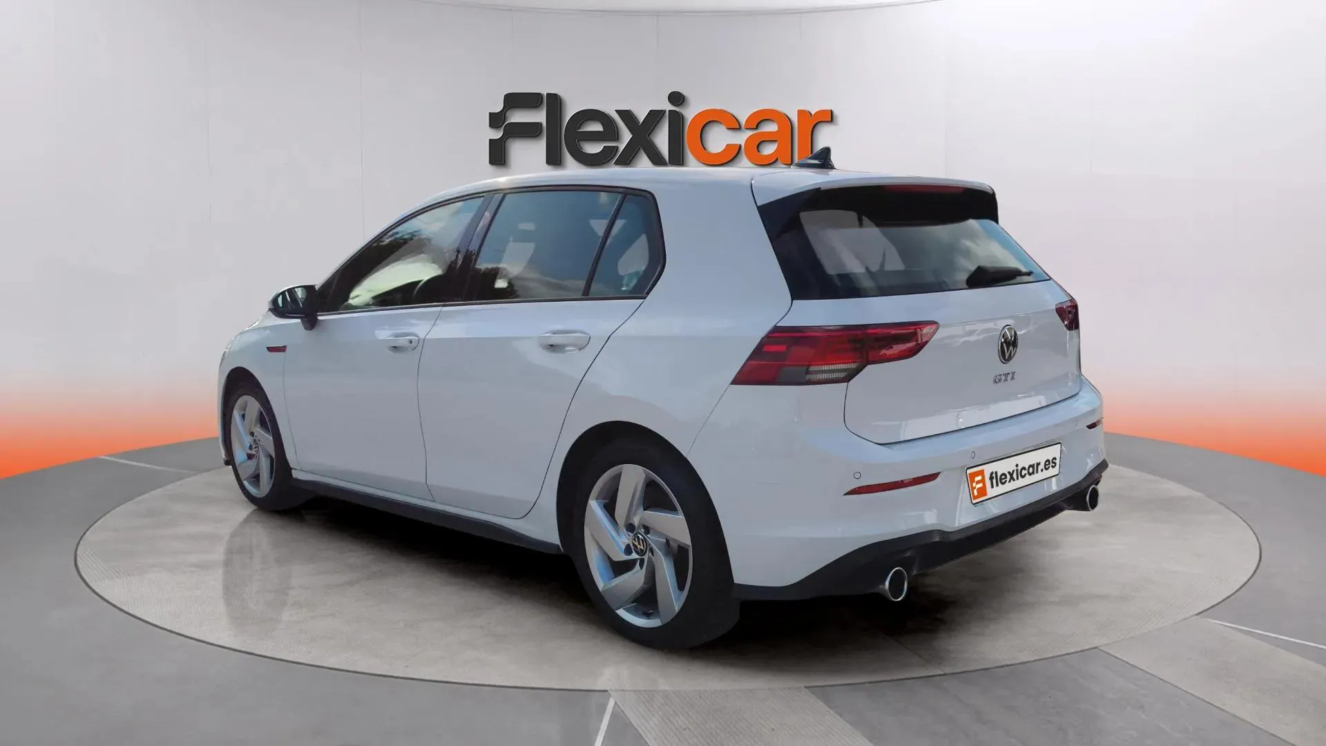Volkswagen Golf GTI 2.0 TSI DSG - foto 5