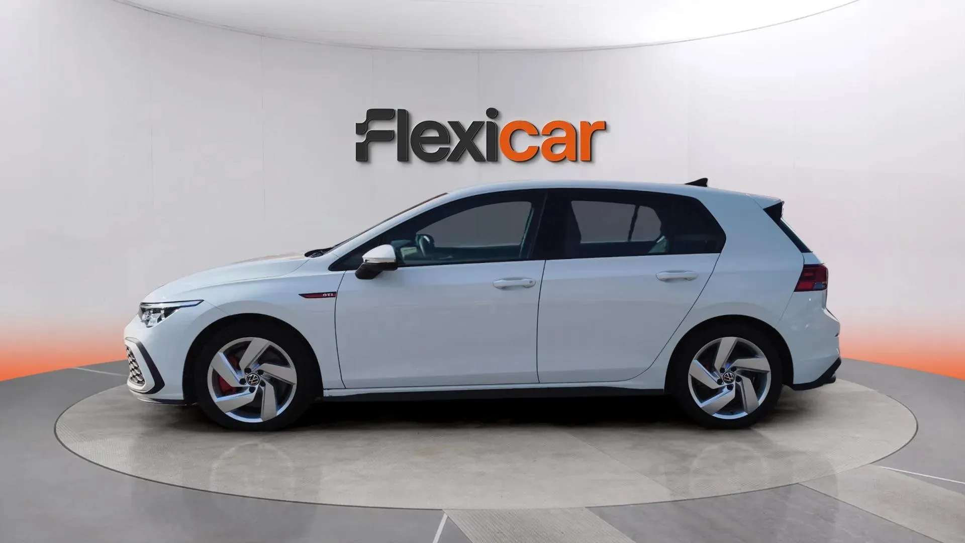 Volkswagen Golf GTI 2.0 TSI DSG - foto 4
