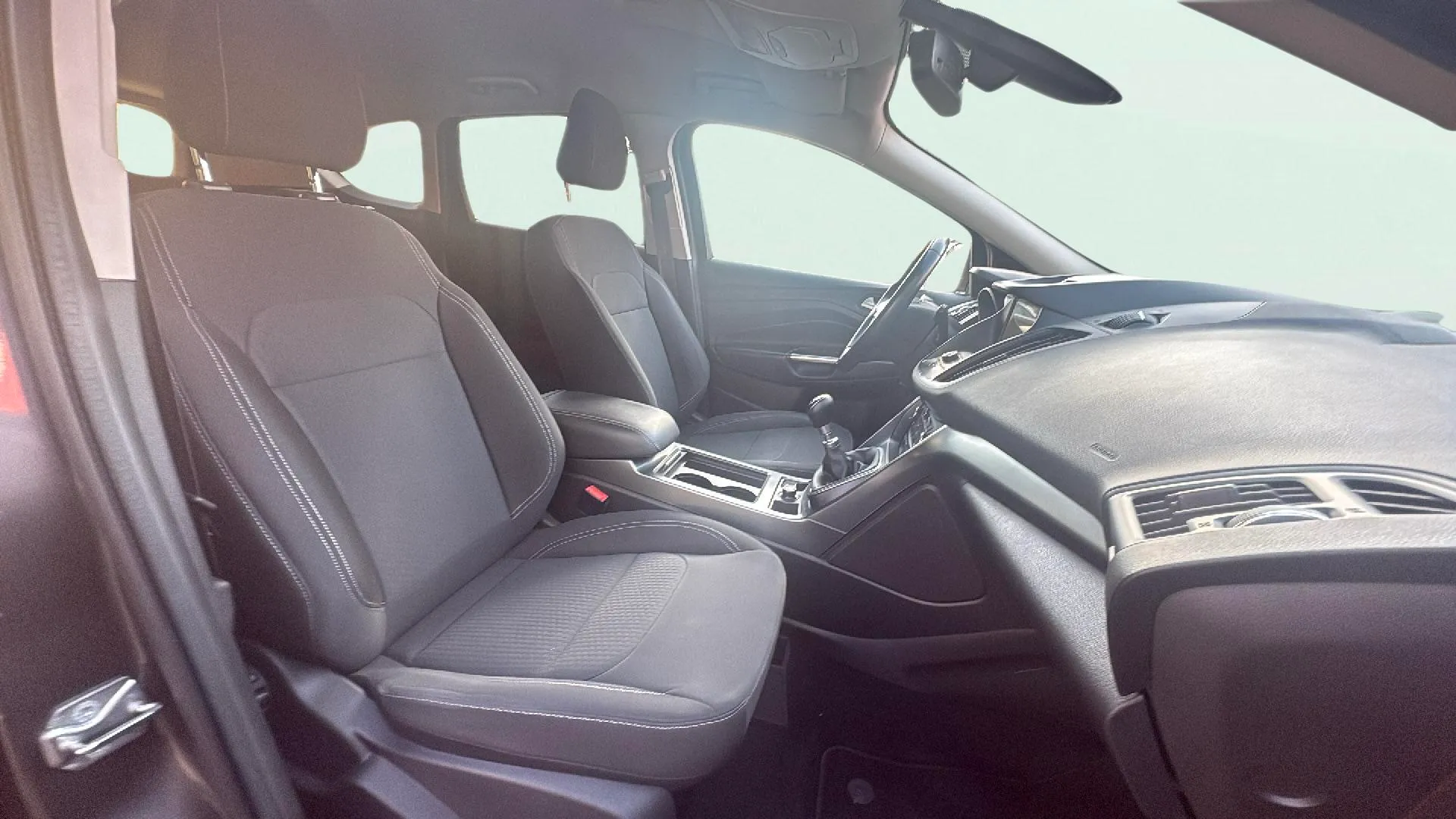 Ford Kuga 1.5 EcoBoost 4x2 Trend+ - foto 14