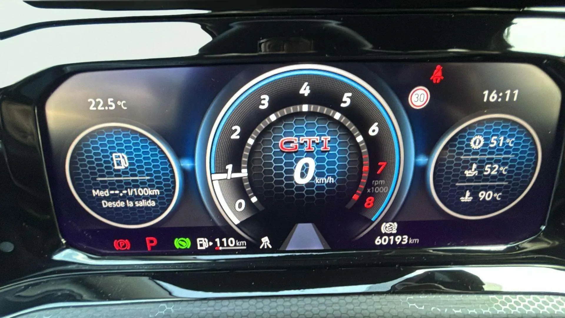 Volkswagen Golf GTI 2.0 TSI DSG - foto 11