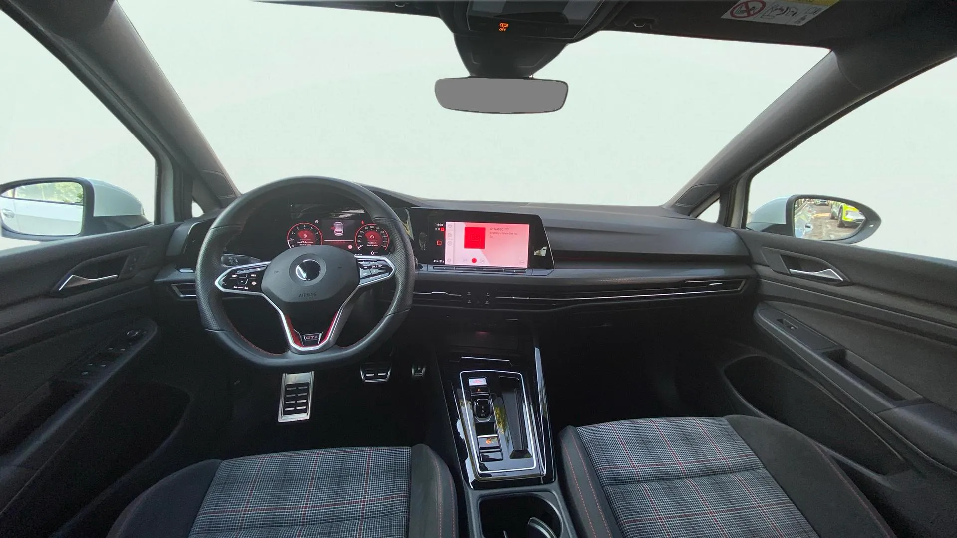 Volkswagen Golf GTI 2.0 TSI DSG - foto 10