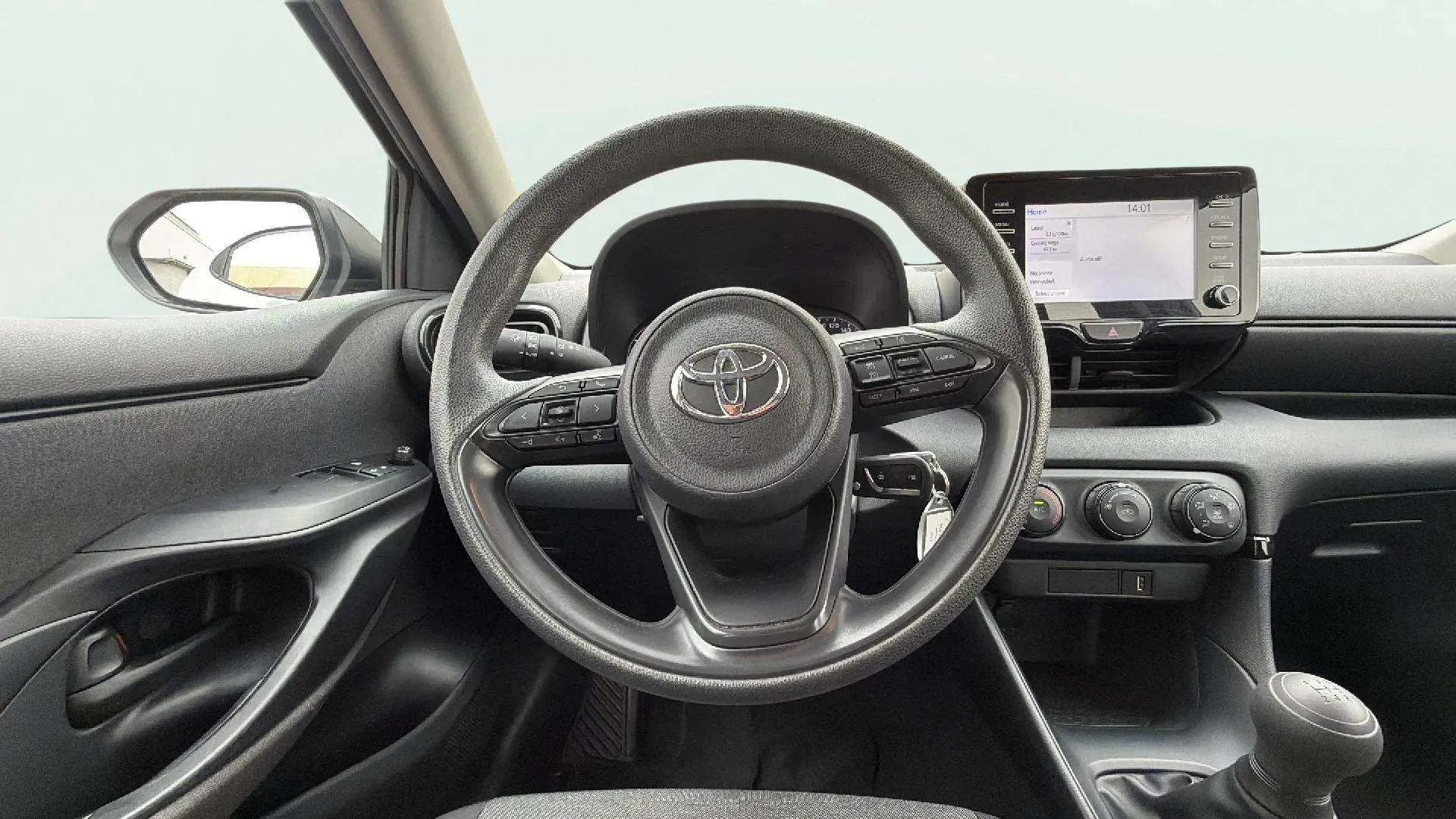 Toyota Yaris 1.0 70 Active - foto 15