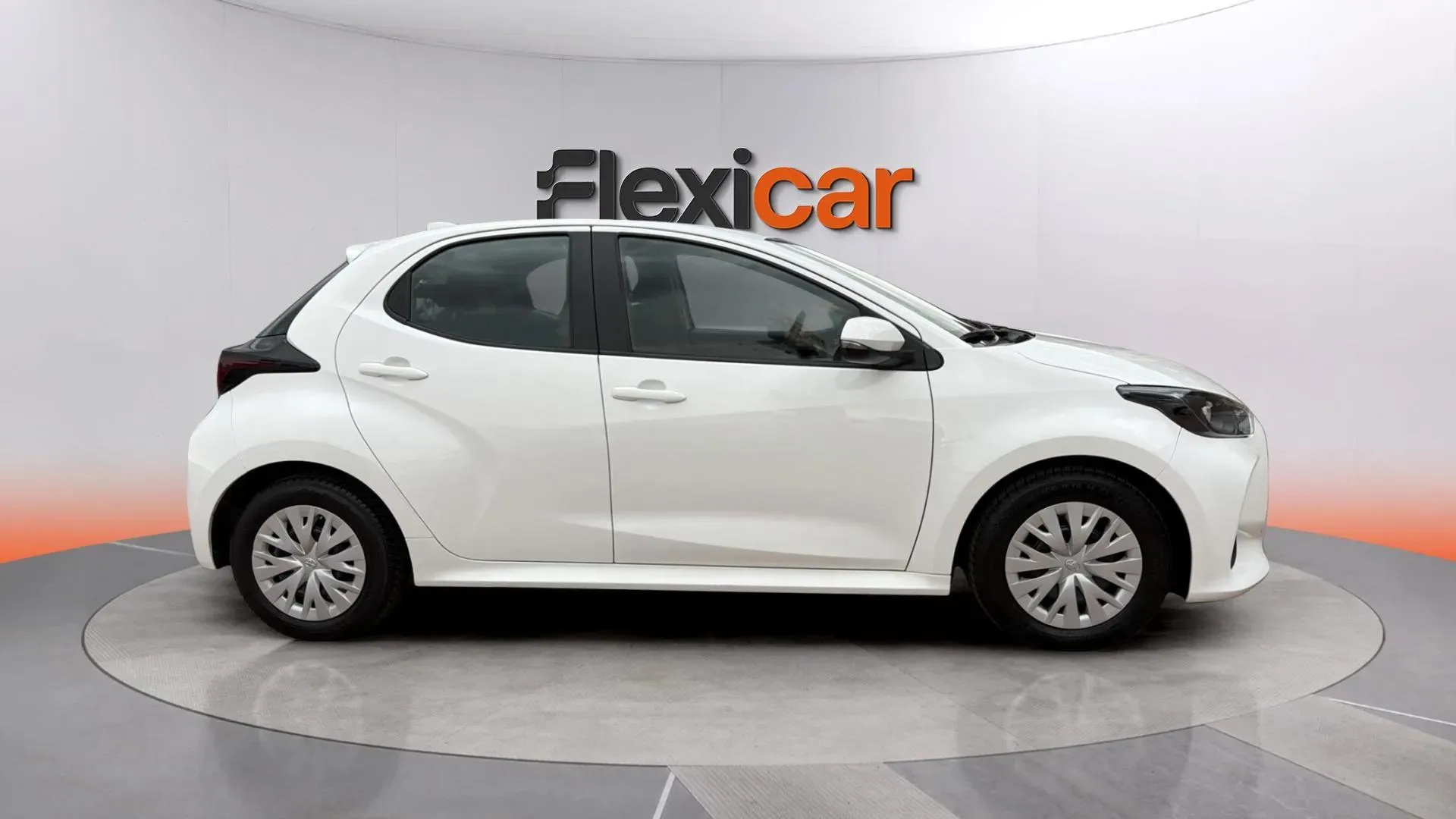 Toyota Yaris 1.0 70 Active - foto 7