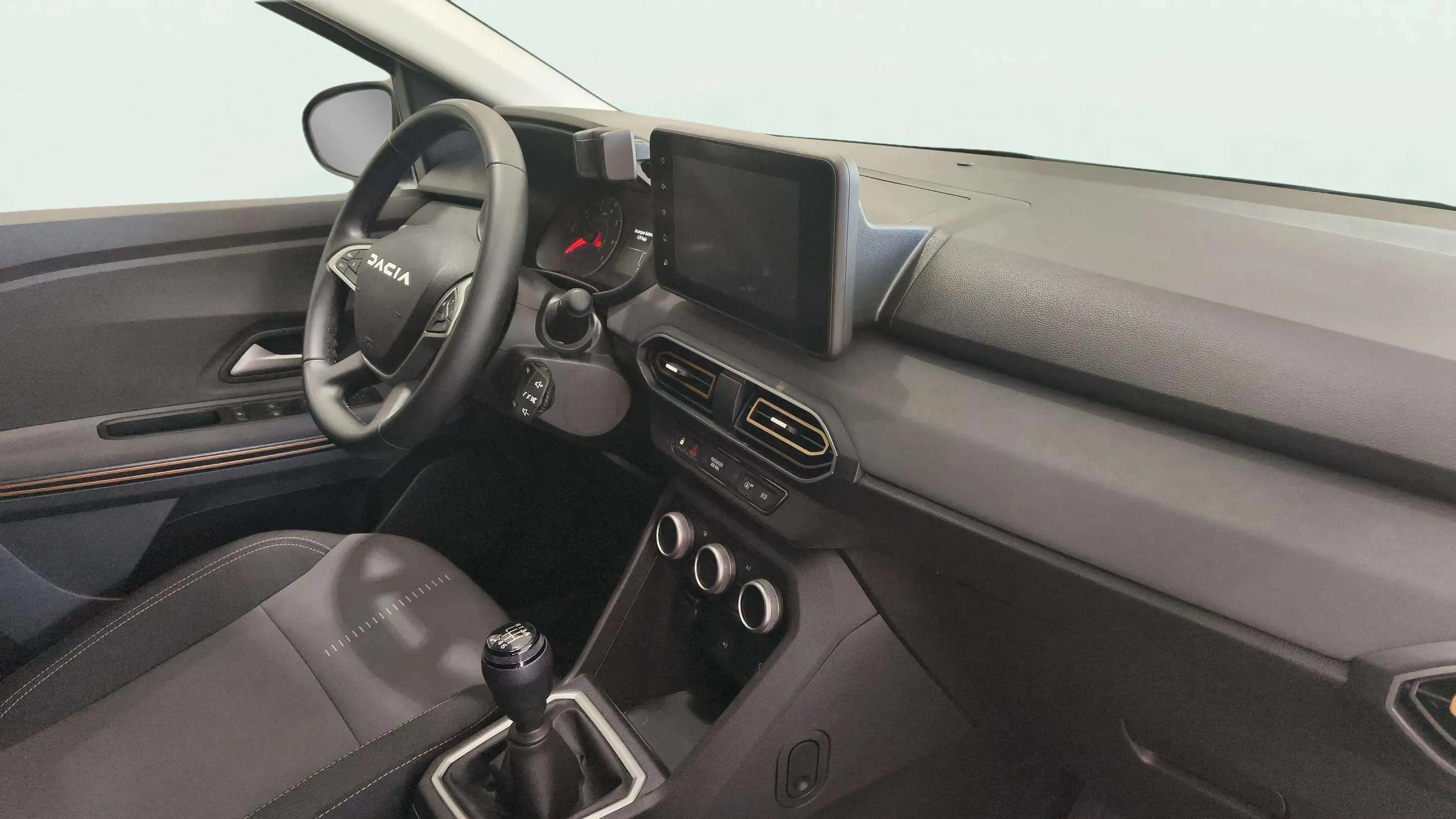 Dacia Sandero Stepway Essential TCe (90V) - foto 18