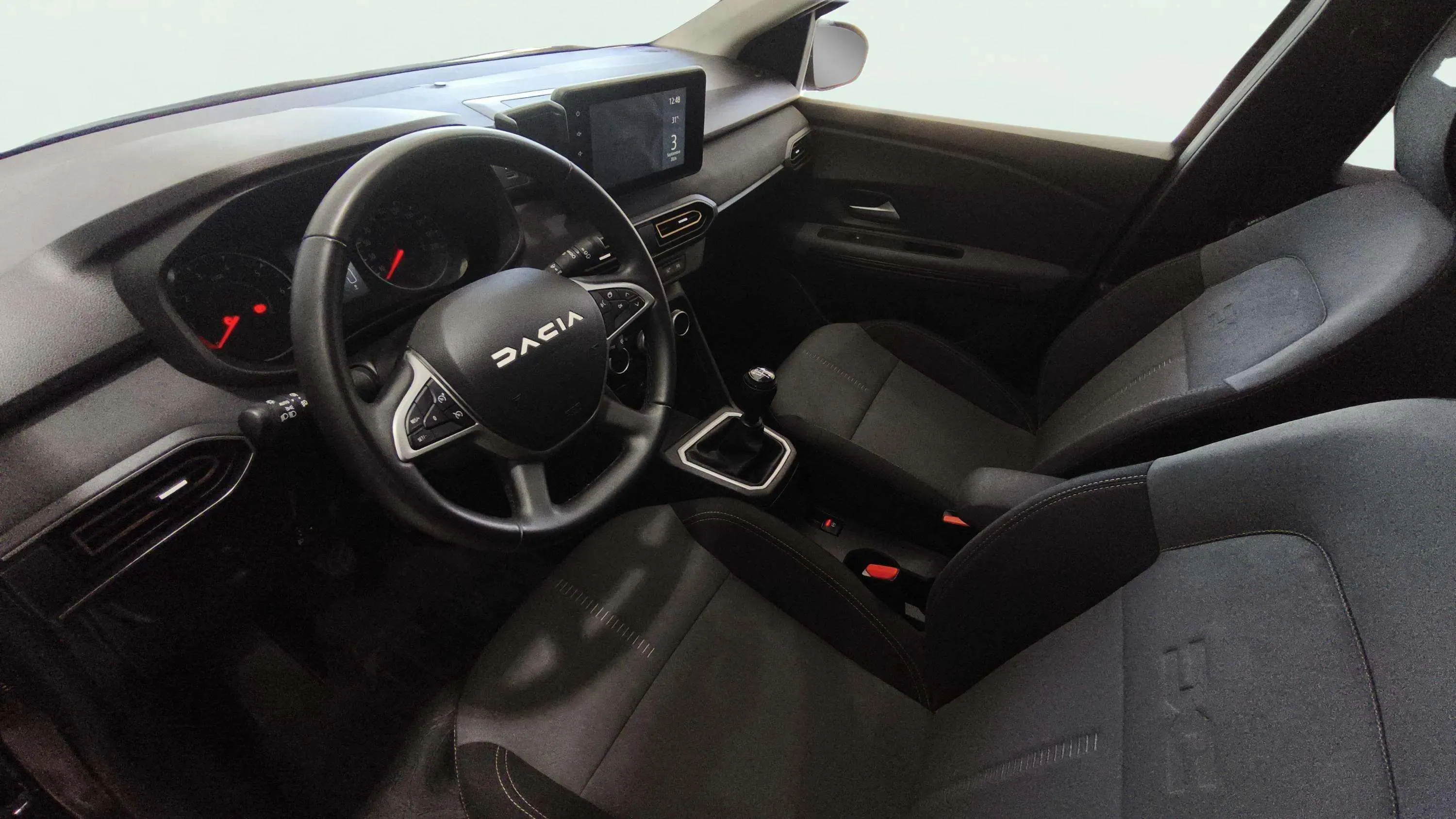 Dacia Sandero Stepway Essential TCe (90V) - foto 8