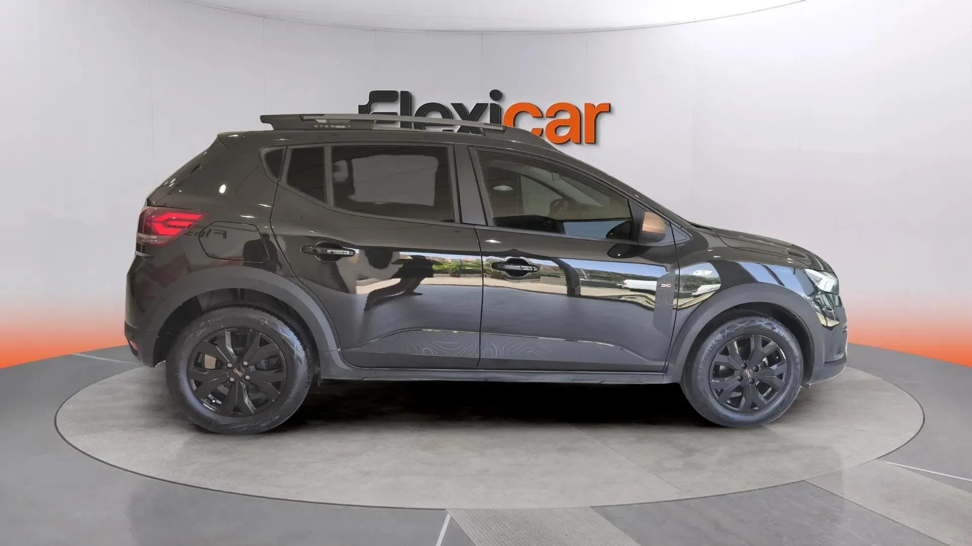 Dacia Sandero Stepway Essential TCe (90V) - foto 3