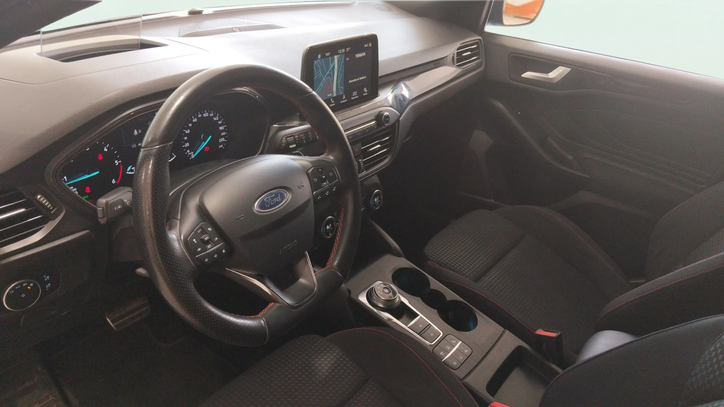 Ford Focus 1.5 EcoBlue Active - foto 17
