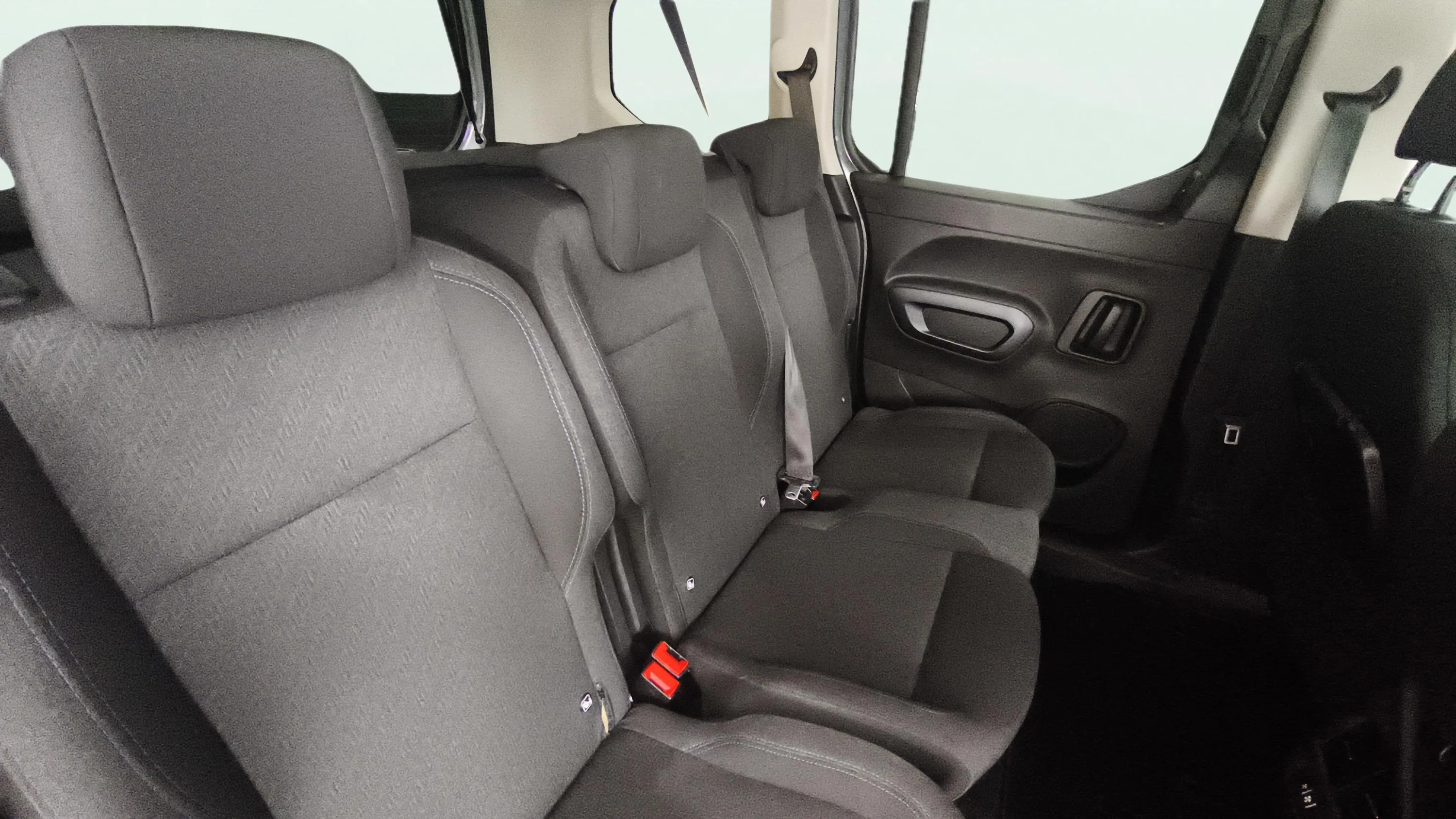 Peugeot Rifter Allure Pack Standard BlueHDi - foto 9