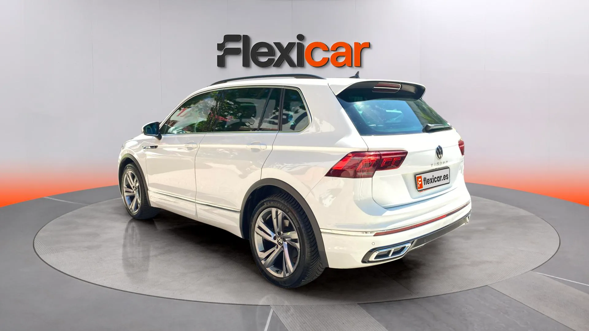 Volkswagen Tiguan R-Line 2.0 TDI DSG - foto 7