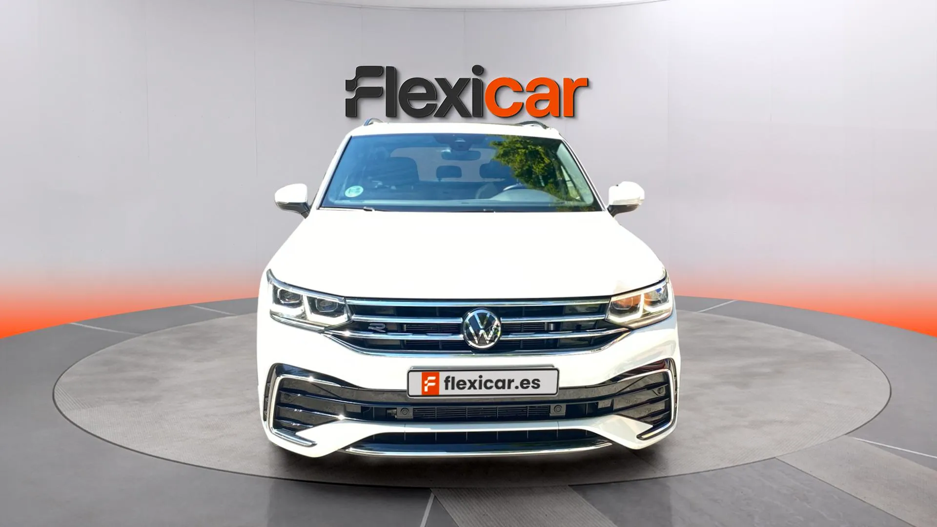 Volkswagen Tiguan R-Line 2.0 TDI DSG - foto 8