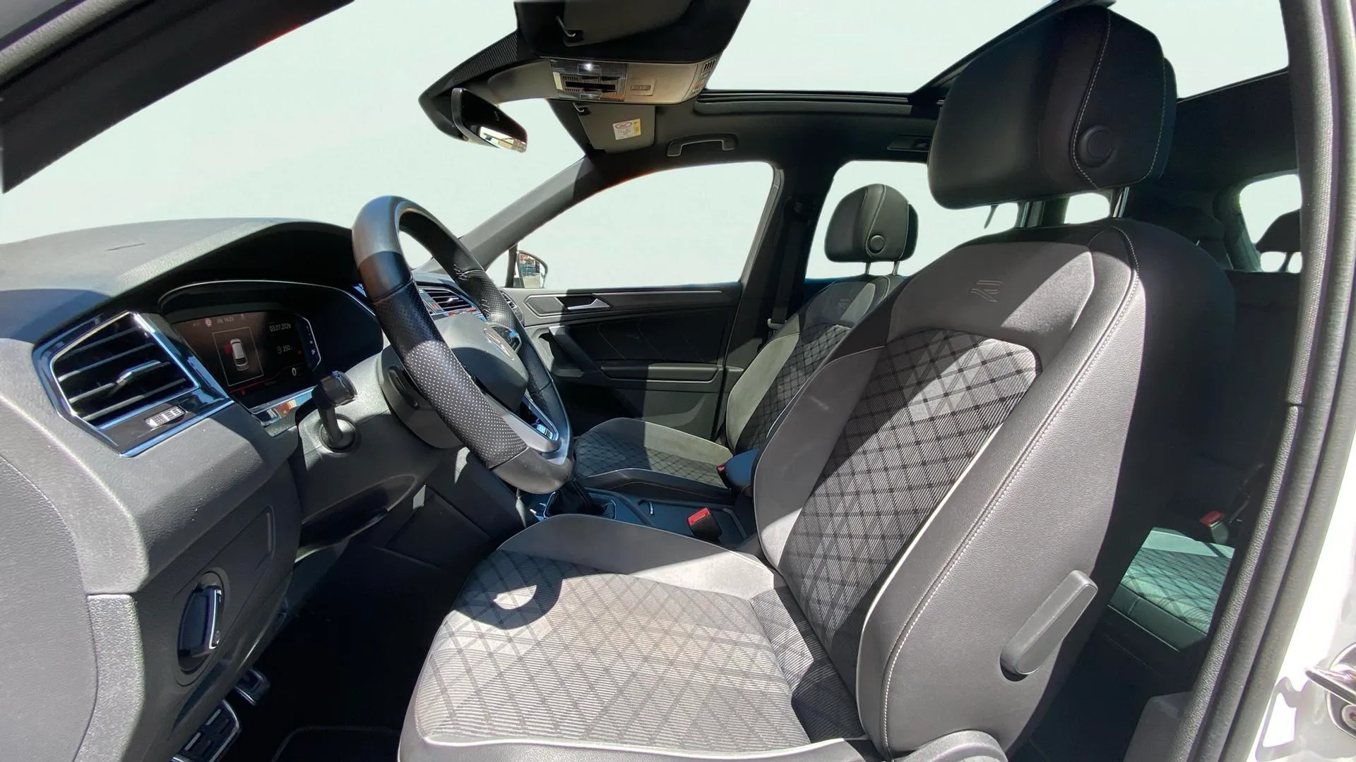 Volkswagen Tiguan R-Line 2.0 TDI DSG - foto 16