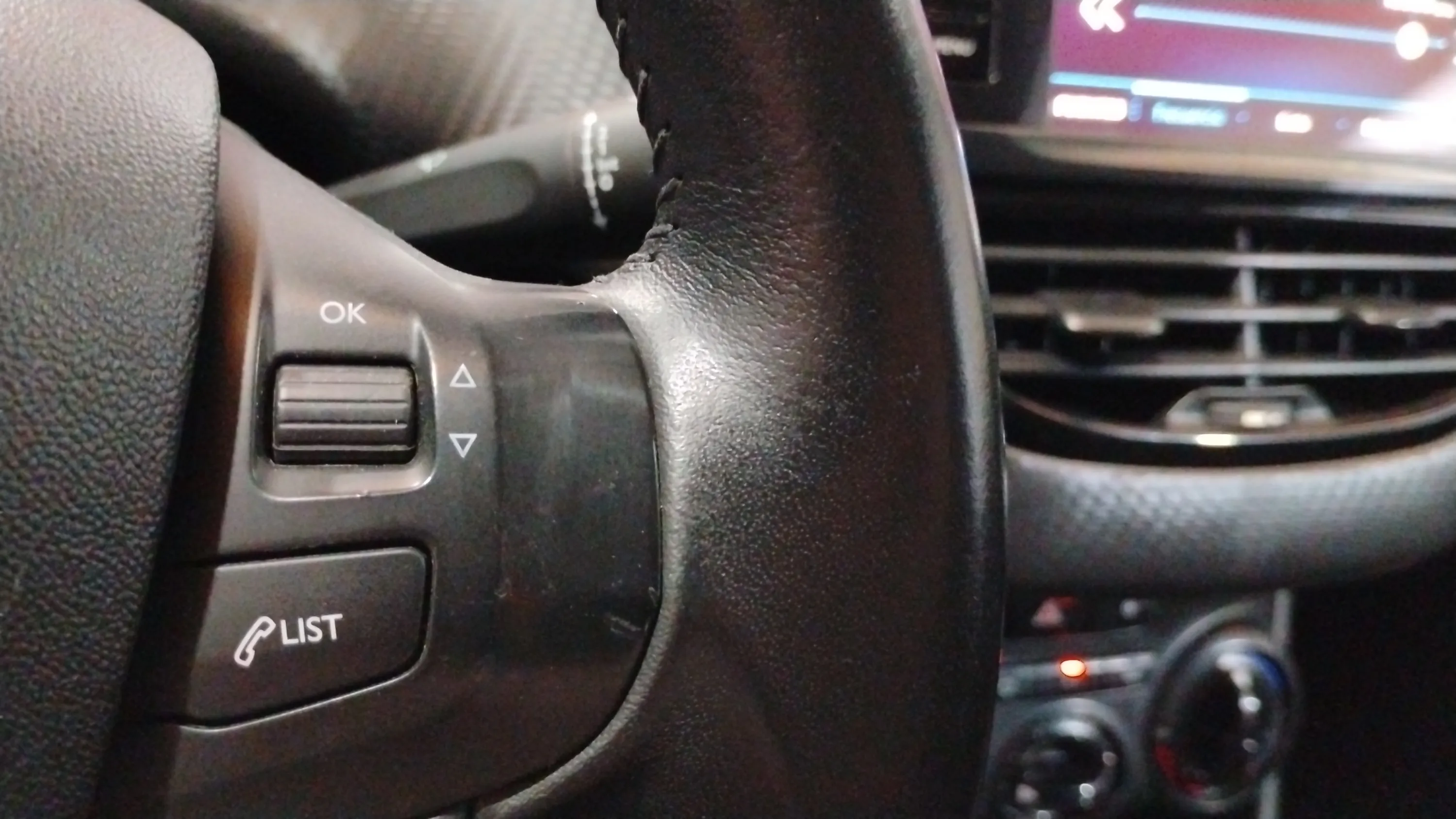 Peugeot 208 Style 1.2L PureTech - foto 18