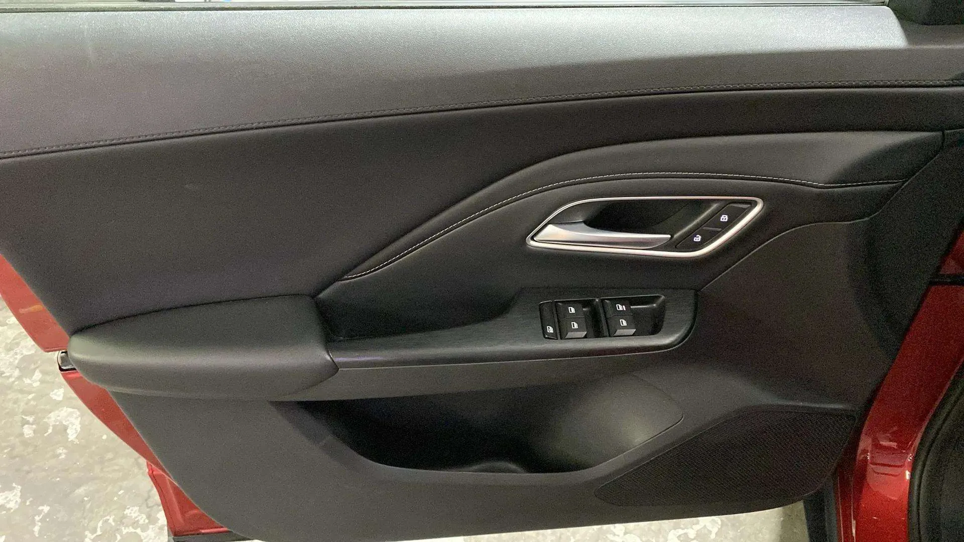 MG ZS Hybrid+ Luxury - foto 18