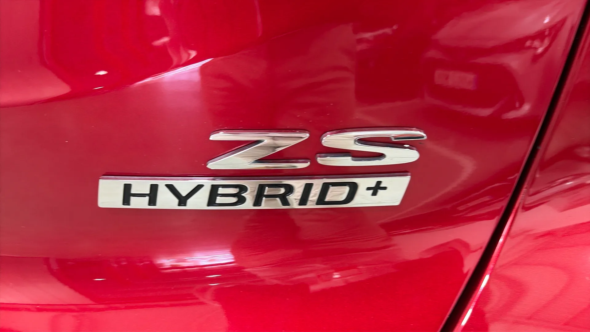 MG ZS Hybrid+ Luxury - foto 18