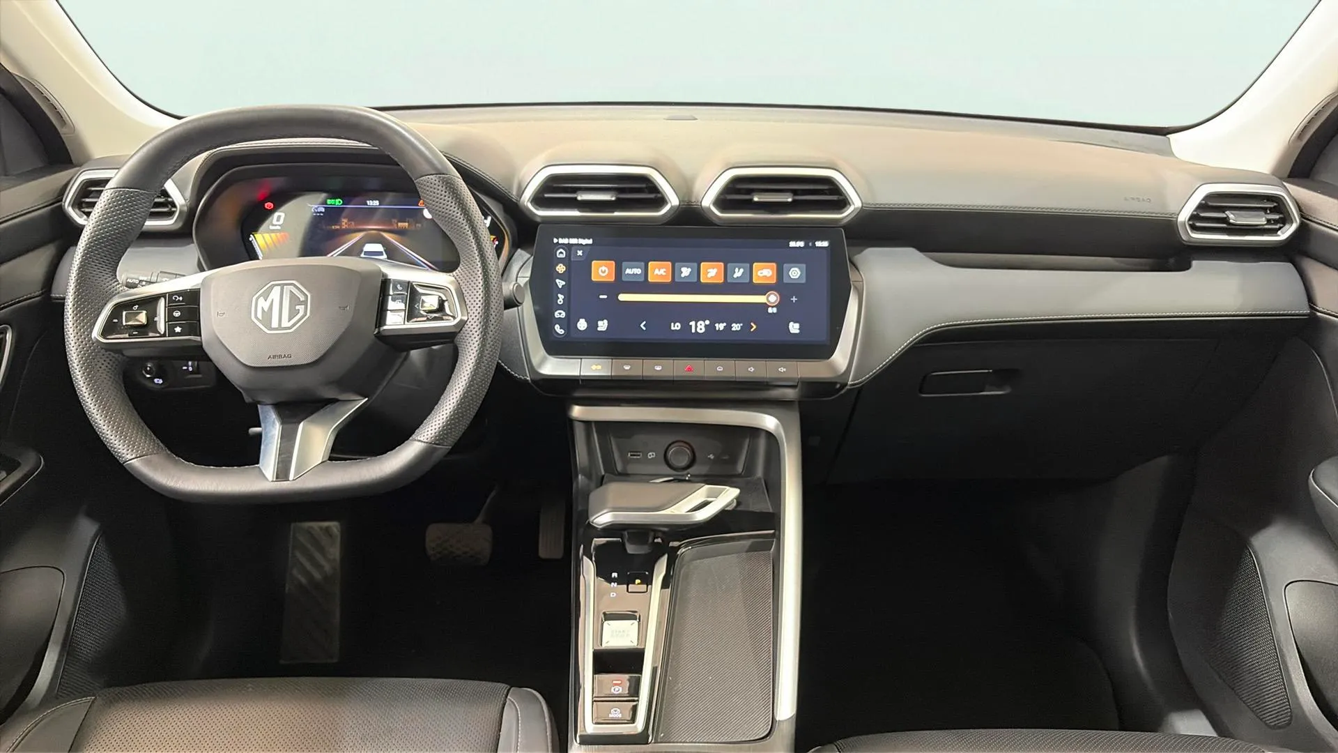 MG ZS Hybrid+ Luxury - foto 11