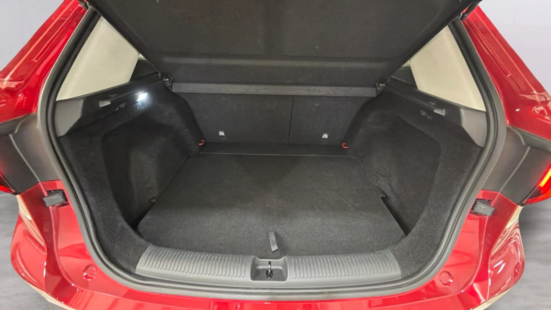 MG ZS Hybrid+ Luxury - foto 9