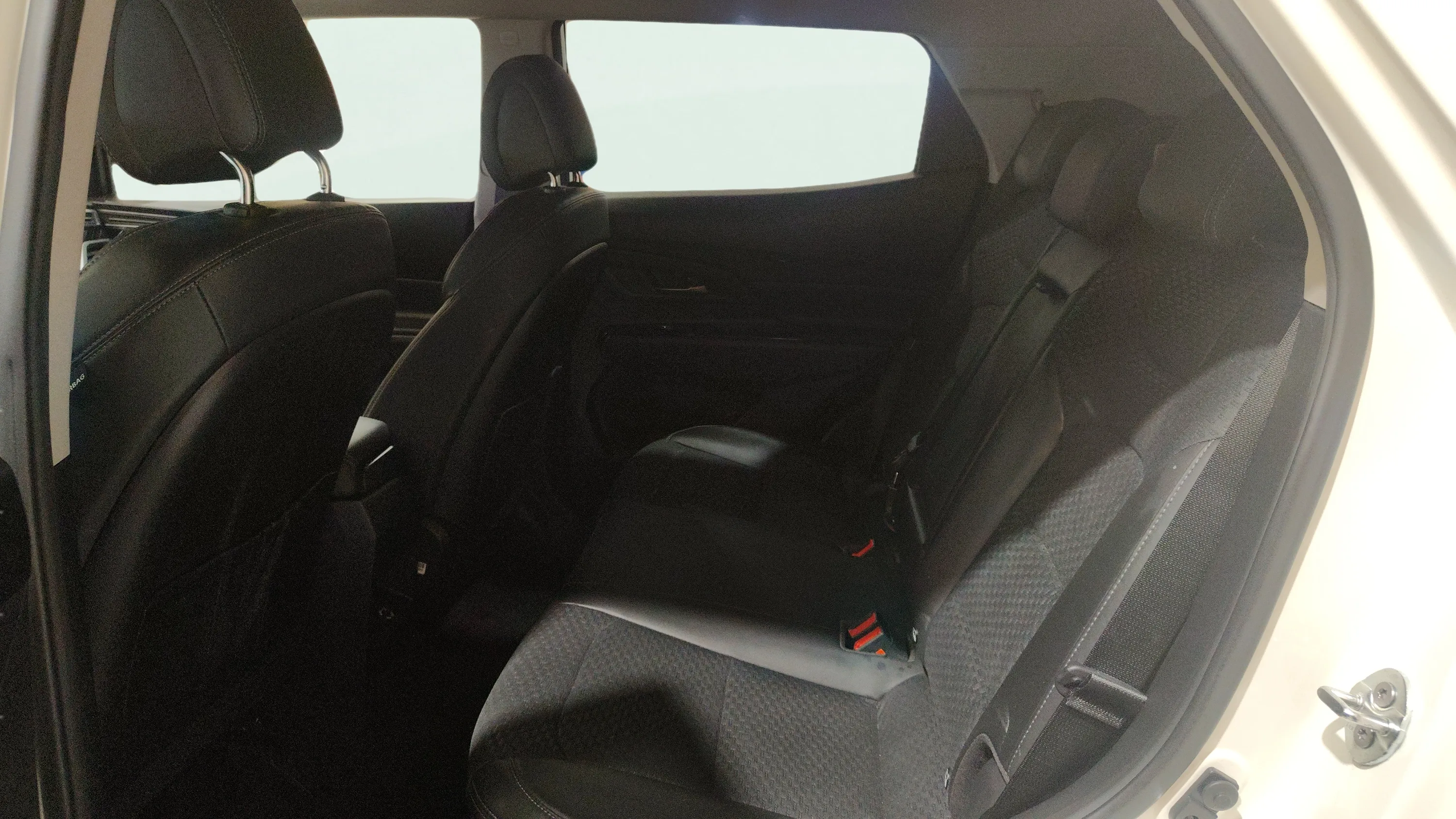 SsangYong Korando G15T LP Limited - foto 14