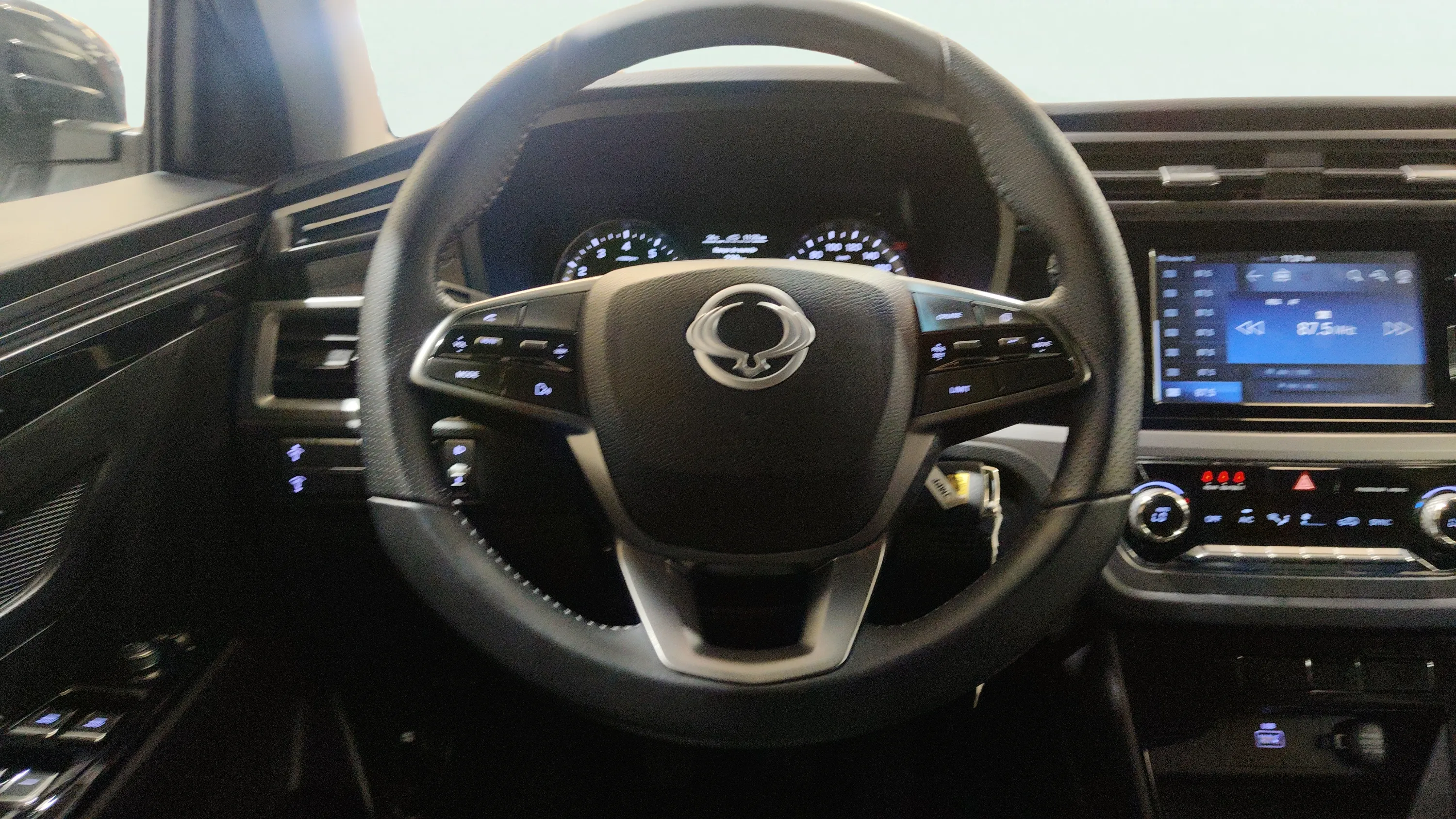 SsangYong Korando G15T LP Limited - foto 11