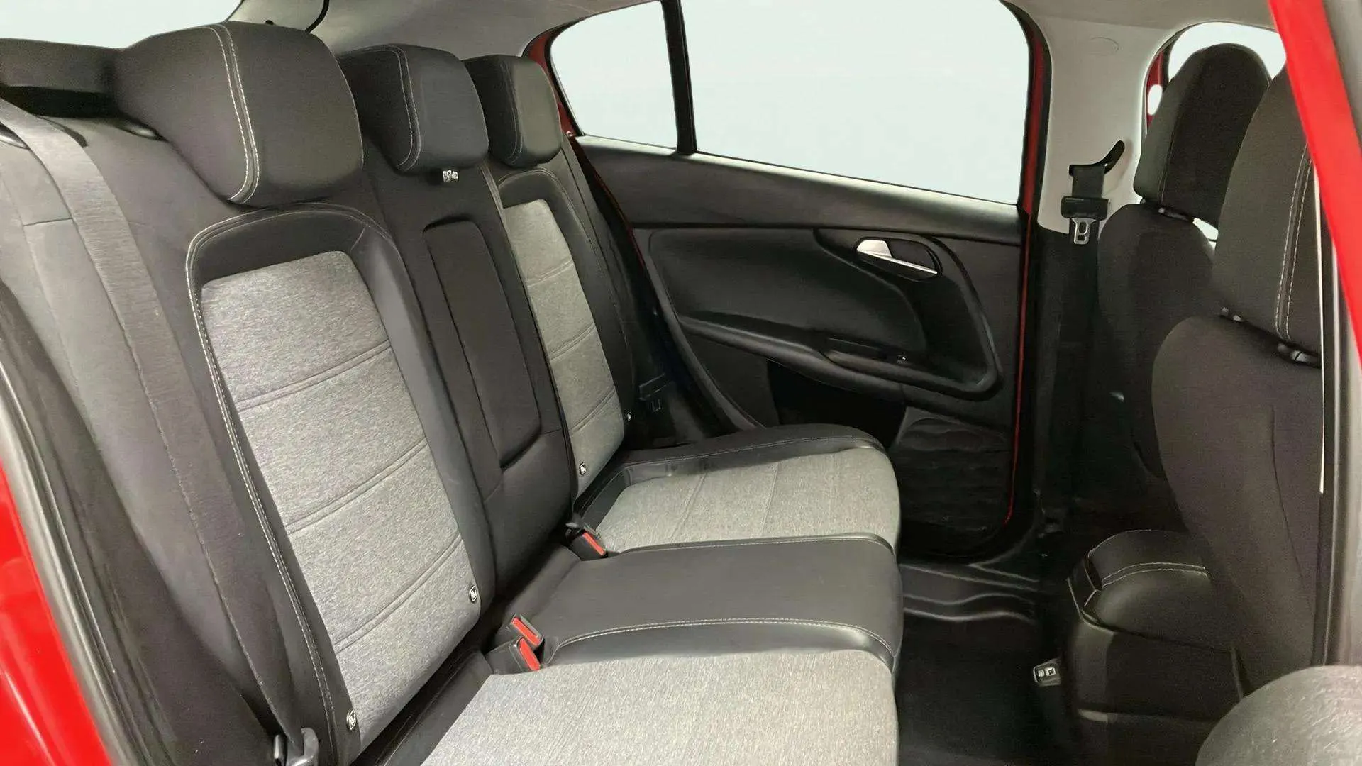 Fiat Tipo Cross 1.0 - foto 14