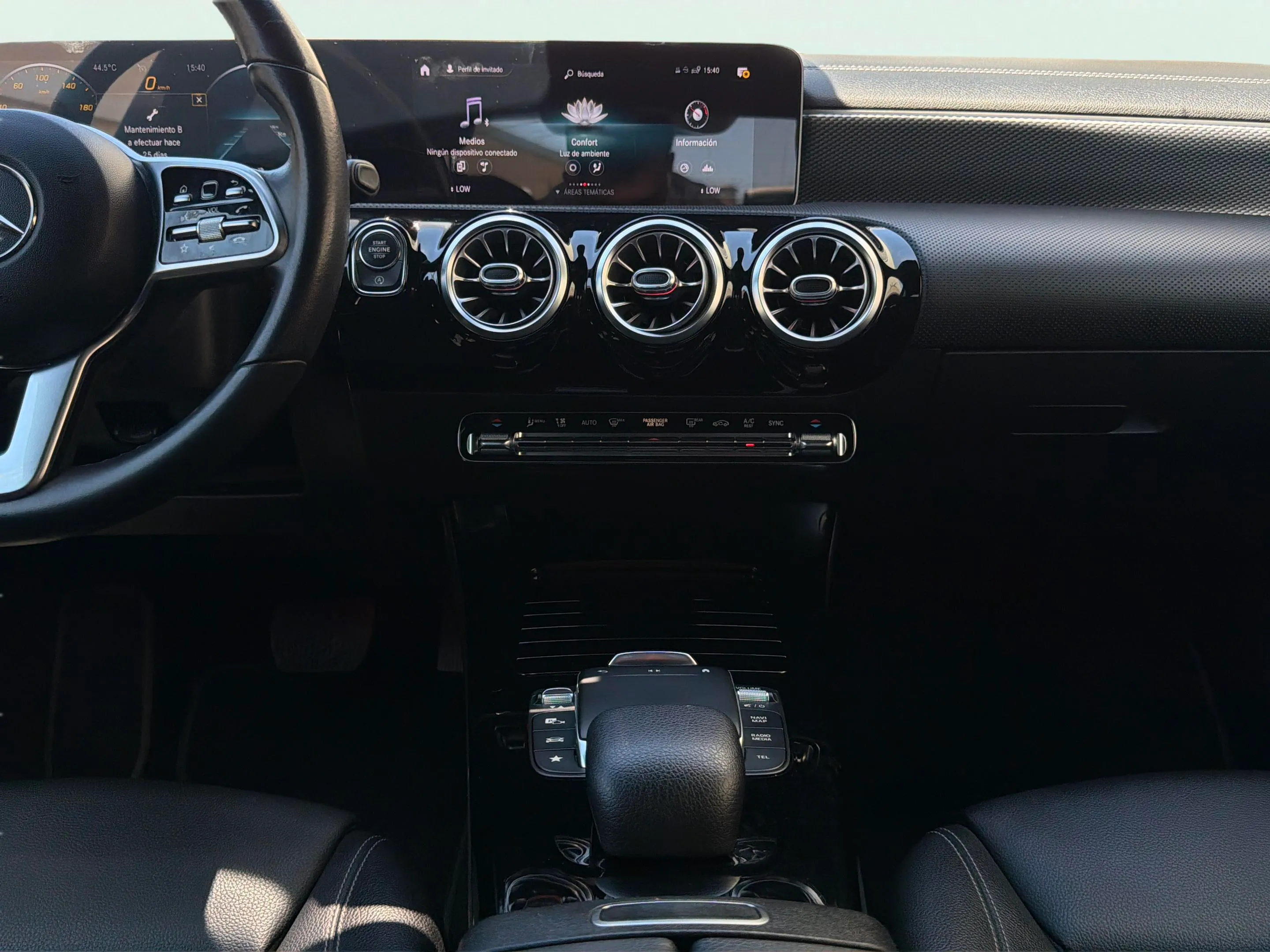 Mercedes-Benz CLA 200 - foto 7