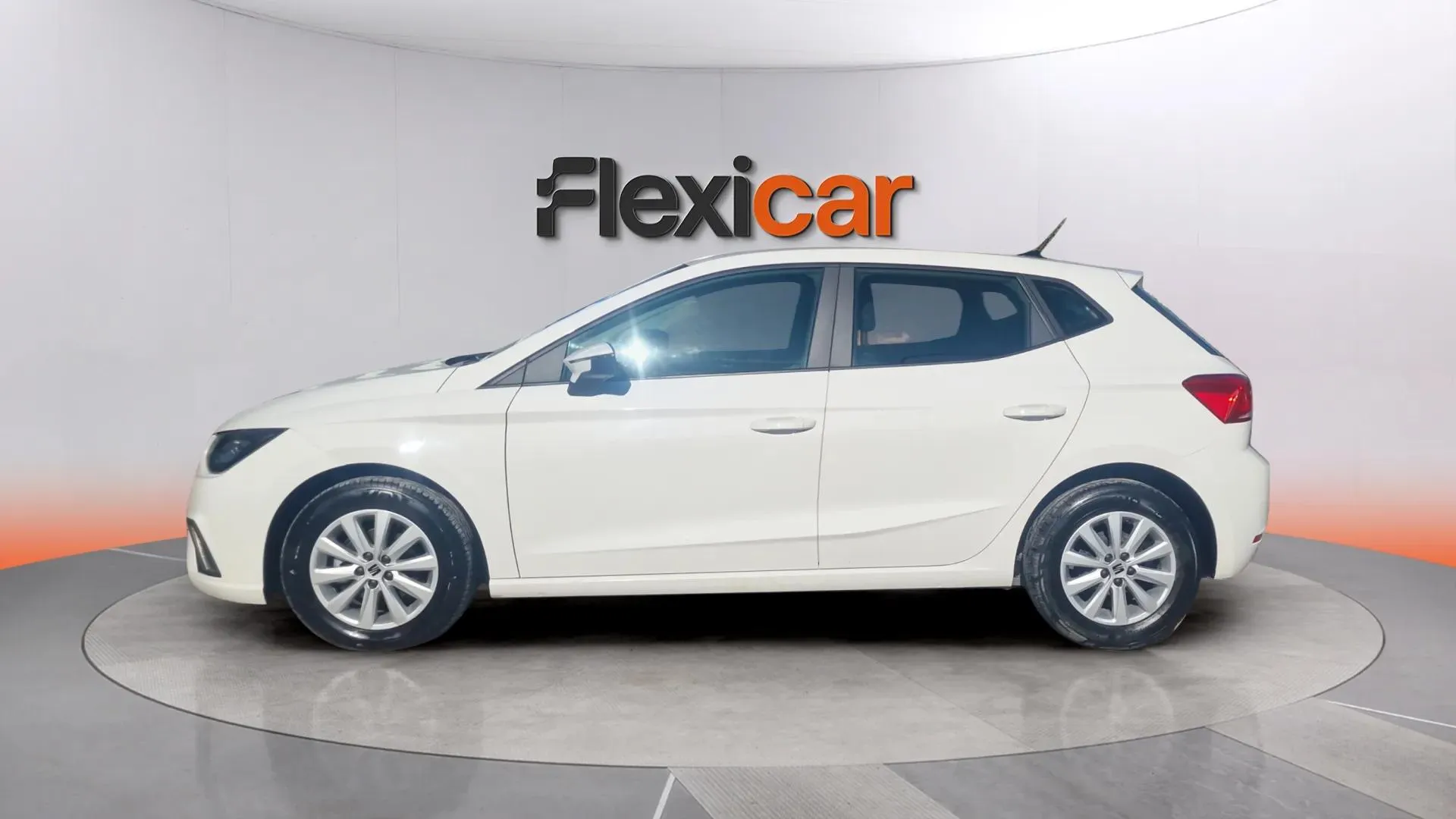 SEAT Ibiza 1.0 MPI Reference - foto 8