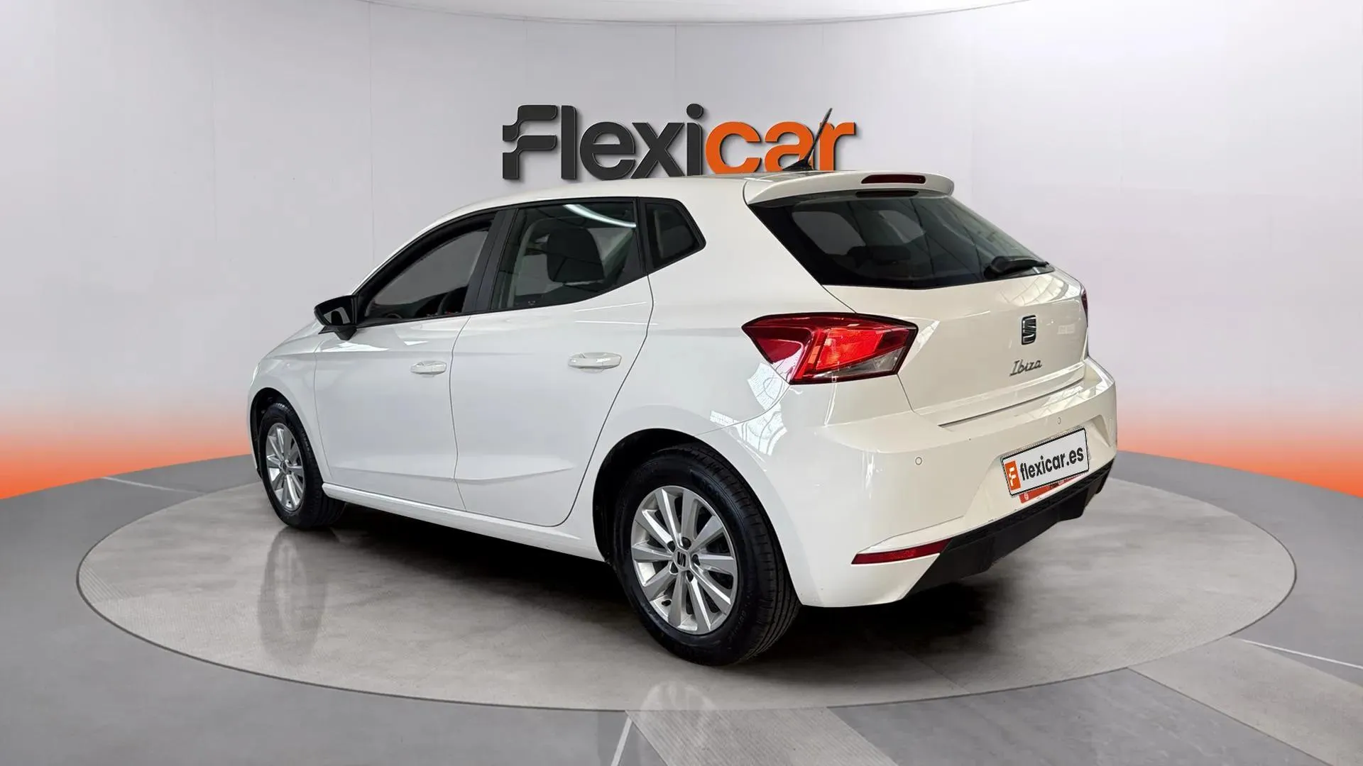 SEAT Ibiza 1.0 MPI Reference - foto 6