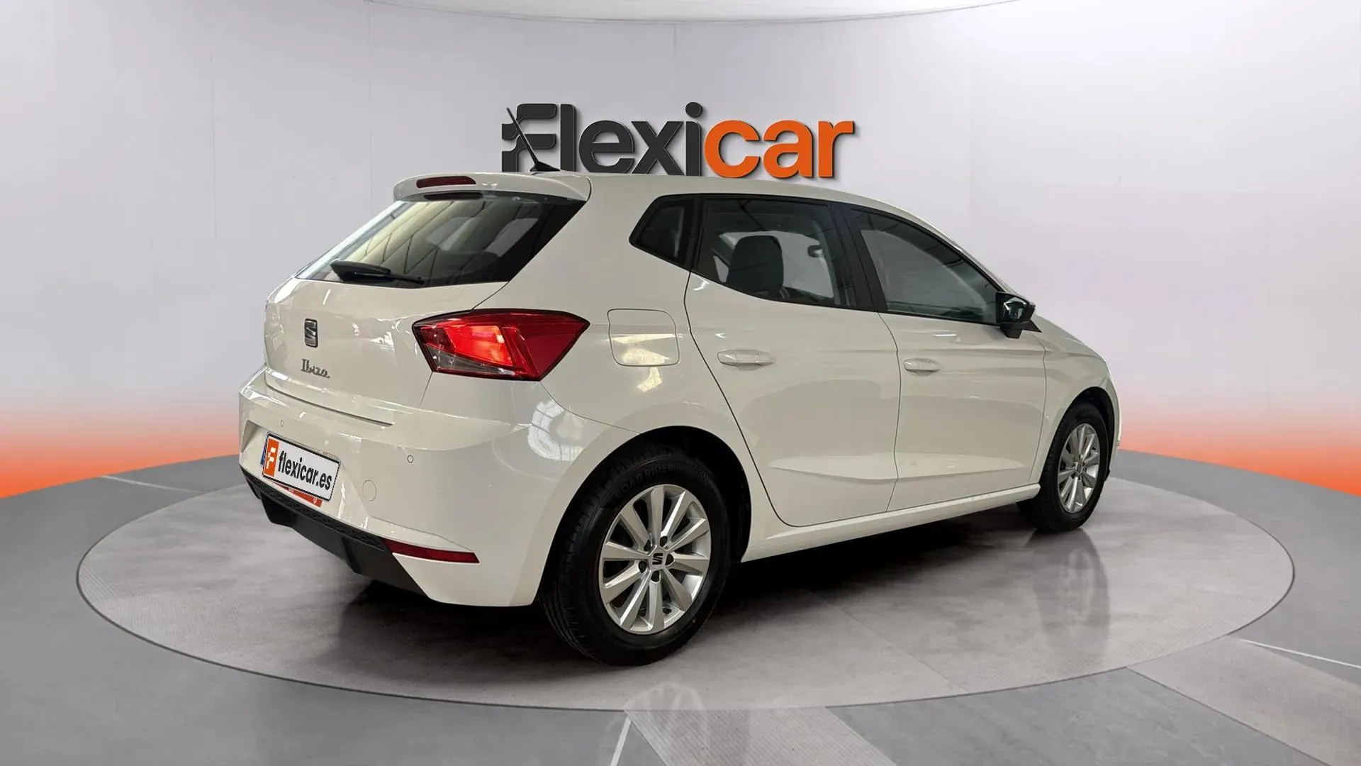 SEAT Ibiza 1.0 MPI Reference - foto 8