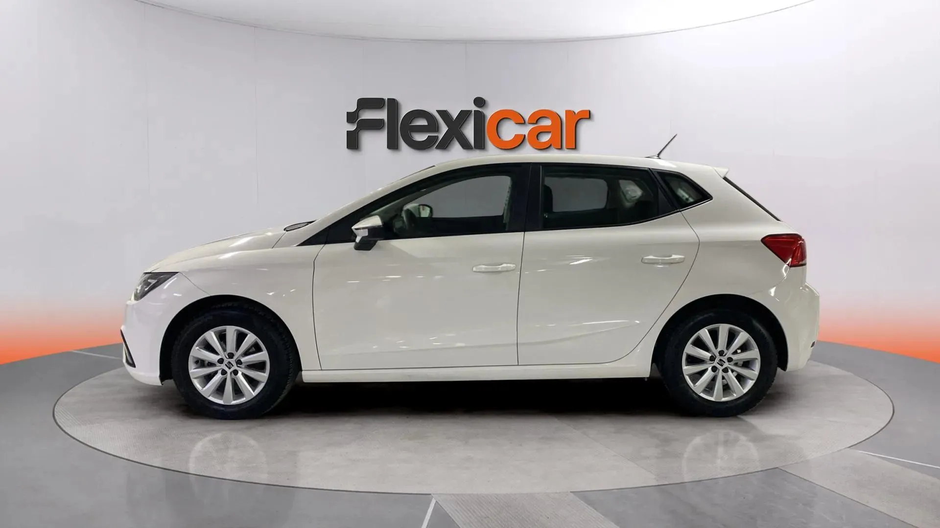 SEAT Ibiza 1.0 MPI Reference - foto 4